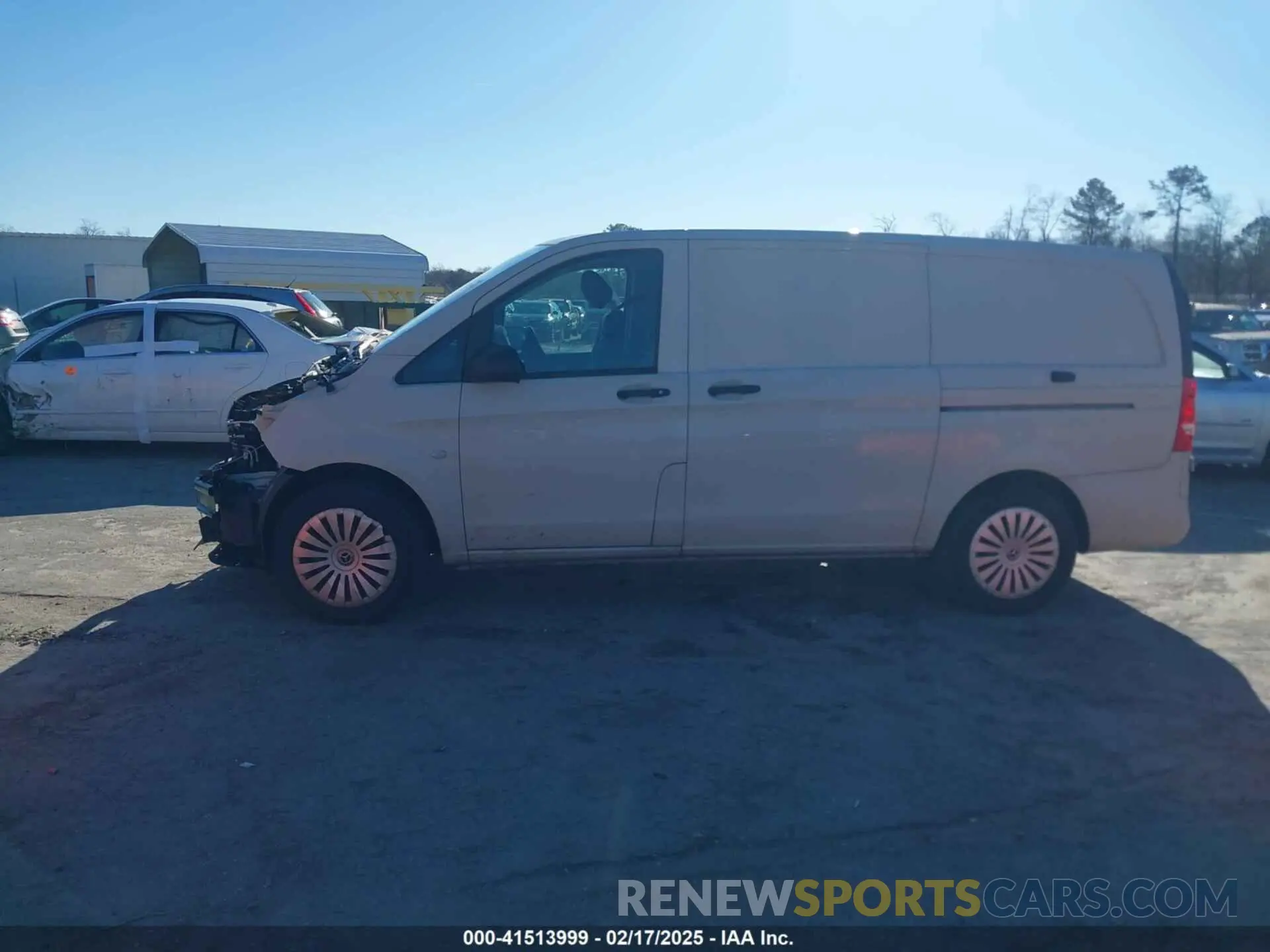 13 Photograph of a damaged car W1YV0BEY3M3828950 MERCEDES-BENZ METRIS 2021
