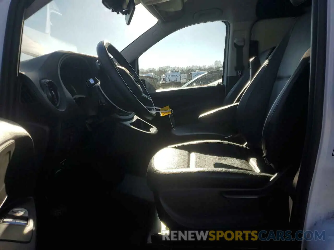 7 Photograph of a damaged car W1YV0BEY4N4163973 MERCEDES-BENZ METRIS 2022