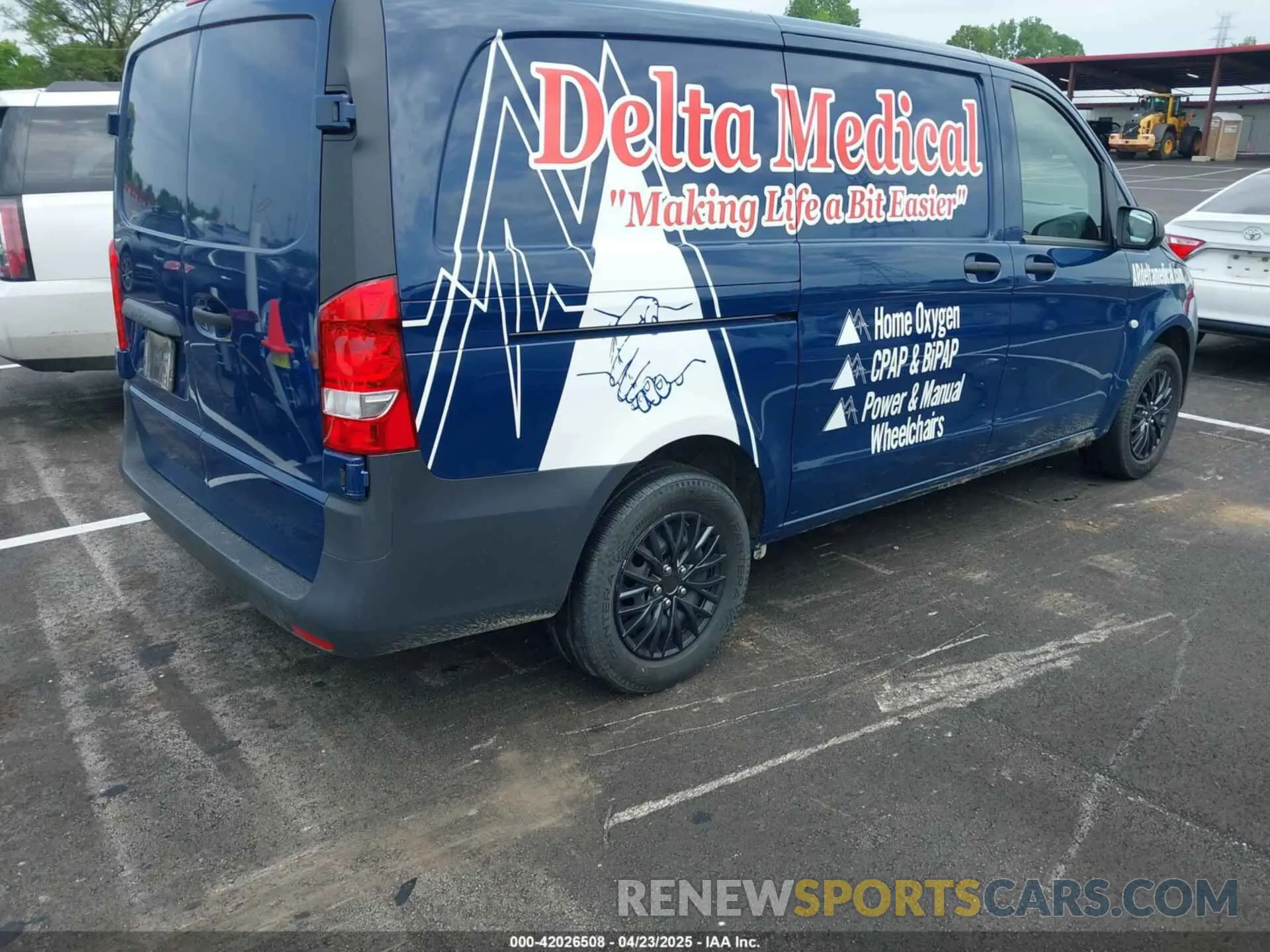4 Photograph of a damaged car W1YV0BEY7N4132636 MERCEDES-BENZ METRIS 2022