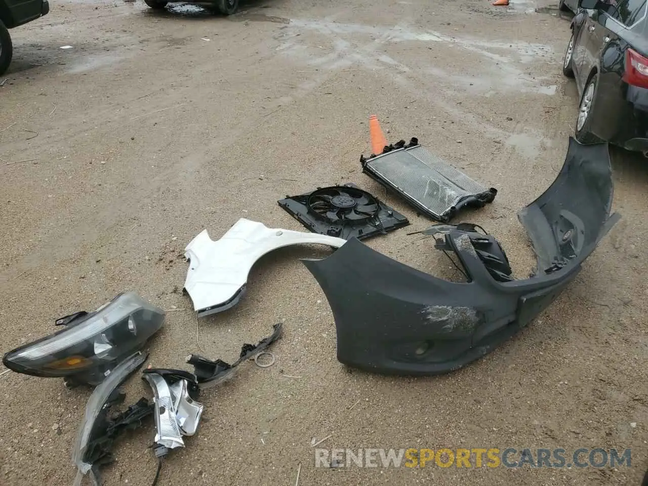 13 Photograph of a damaged car W1YV0BEY3P4275604 MERCEDES-BENZ METRIS 2023