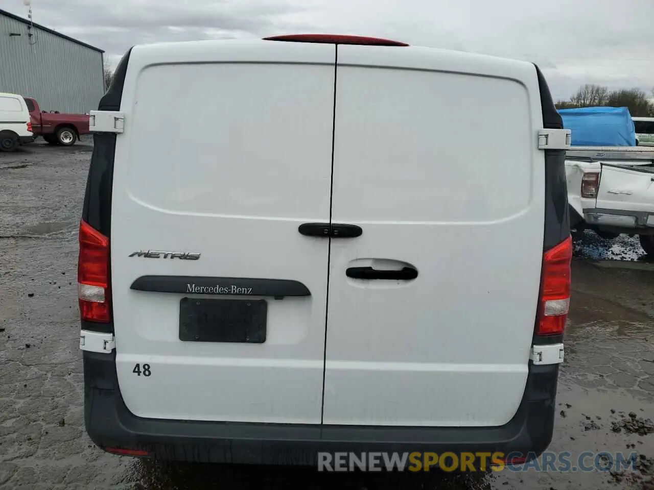 6 Photograph of a damaged car W1YV0CEY4P4276654 MERCEDES-BENZ METRIS 2023
