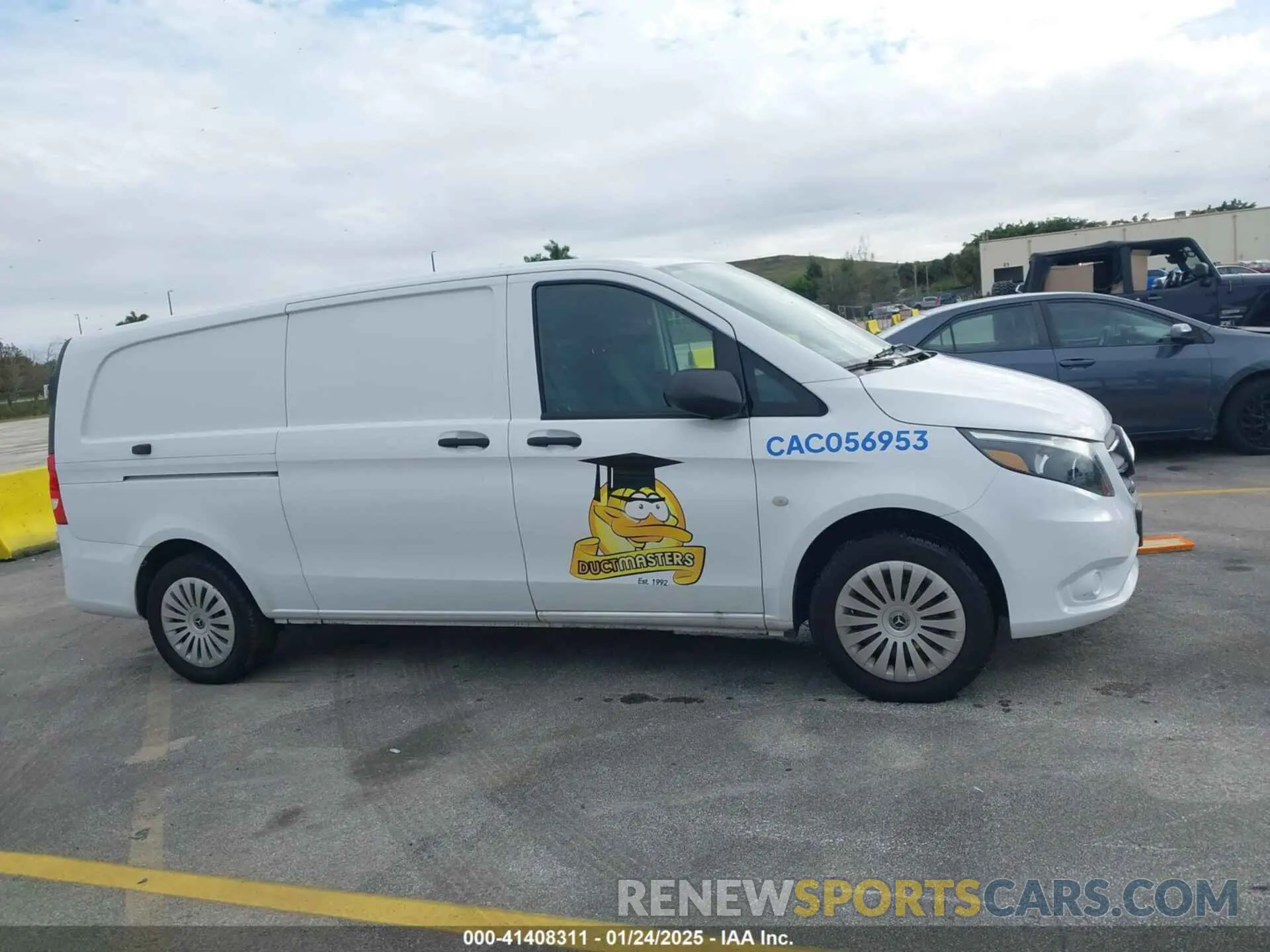 13 Фотография поврежденного автомобиля W1YV0CEY8P4363862 MERCEDES-BENZ METRIS 2023