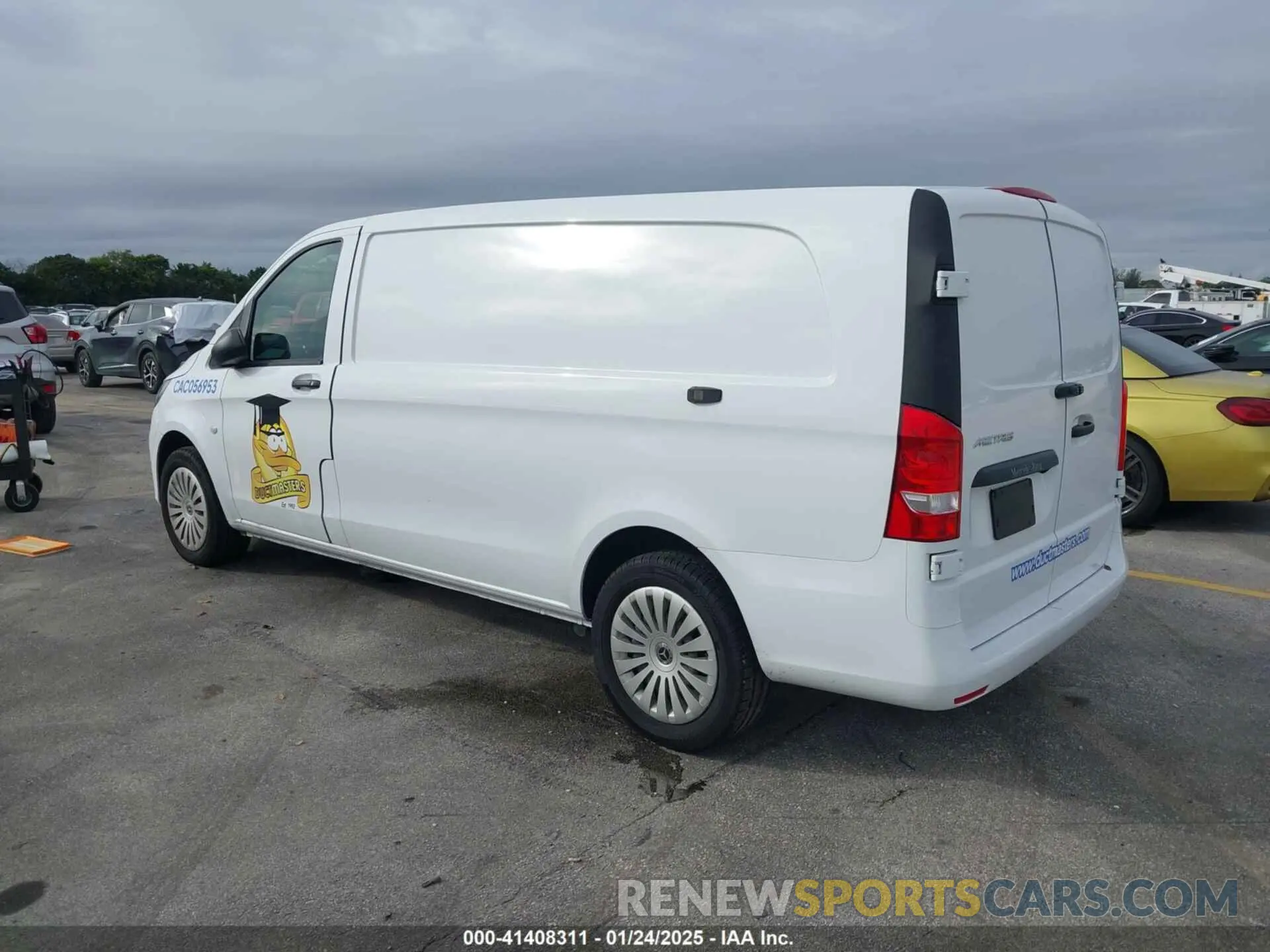 3 Фотография поврежденного автомобиля W1YV0CEY8P4363862 MERCEDES-BENZ METRIS 2023