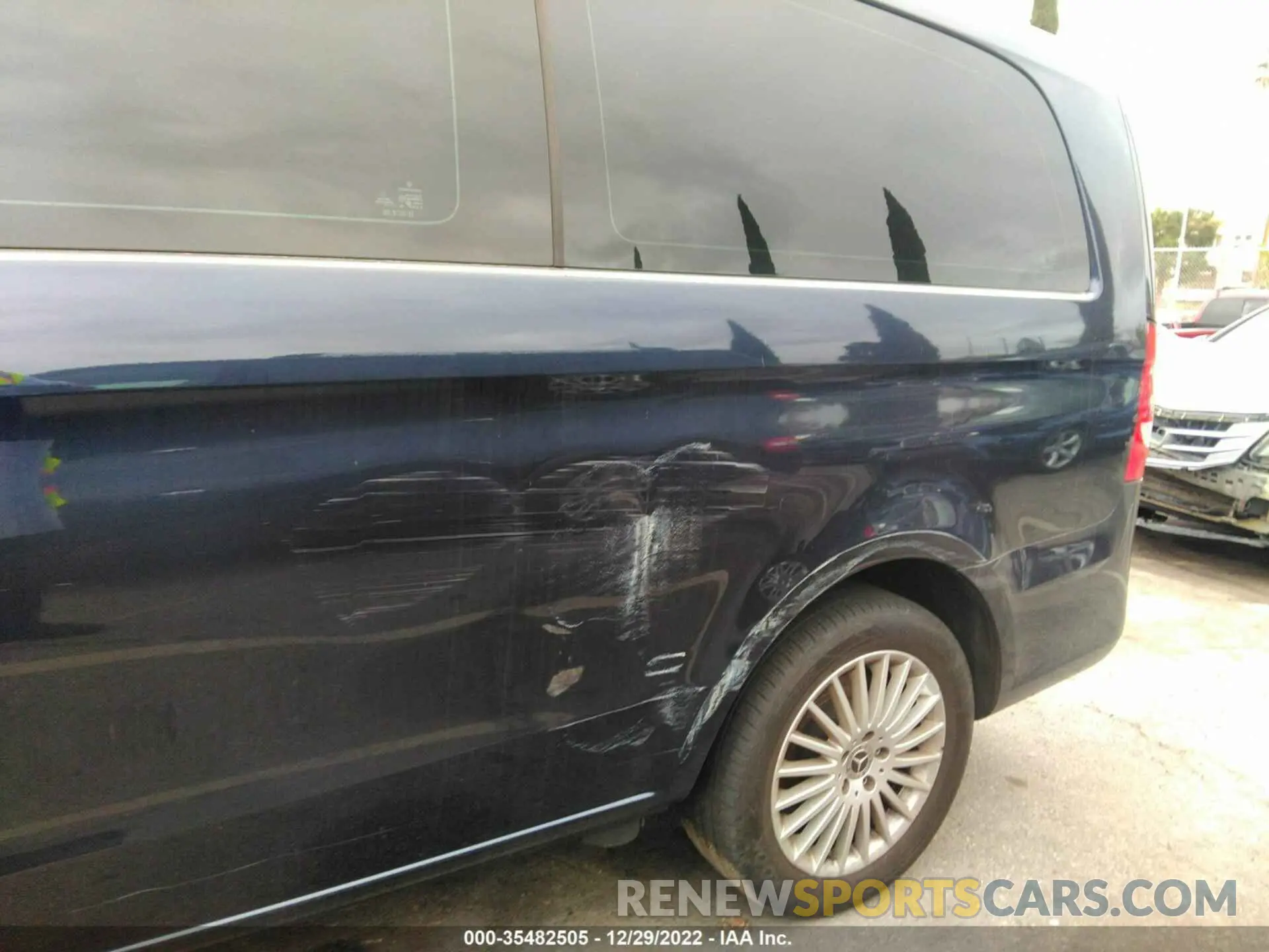 6 Photograph of a damaged car W1YV0CEY4L3685057 MERCEDES-BENZ METRIS CARGO VAN 2020