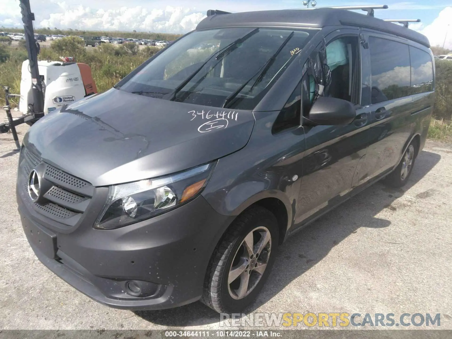2 Photograph of a damaged car W1XV0FEYXM3826690 MERCEDES-BENZ METRIS PASSENGER VAN 2021
