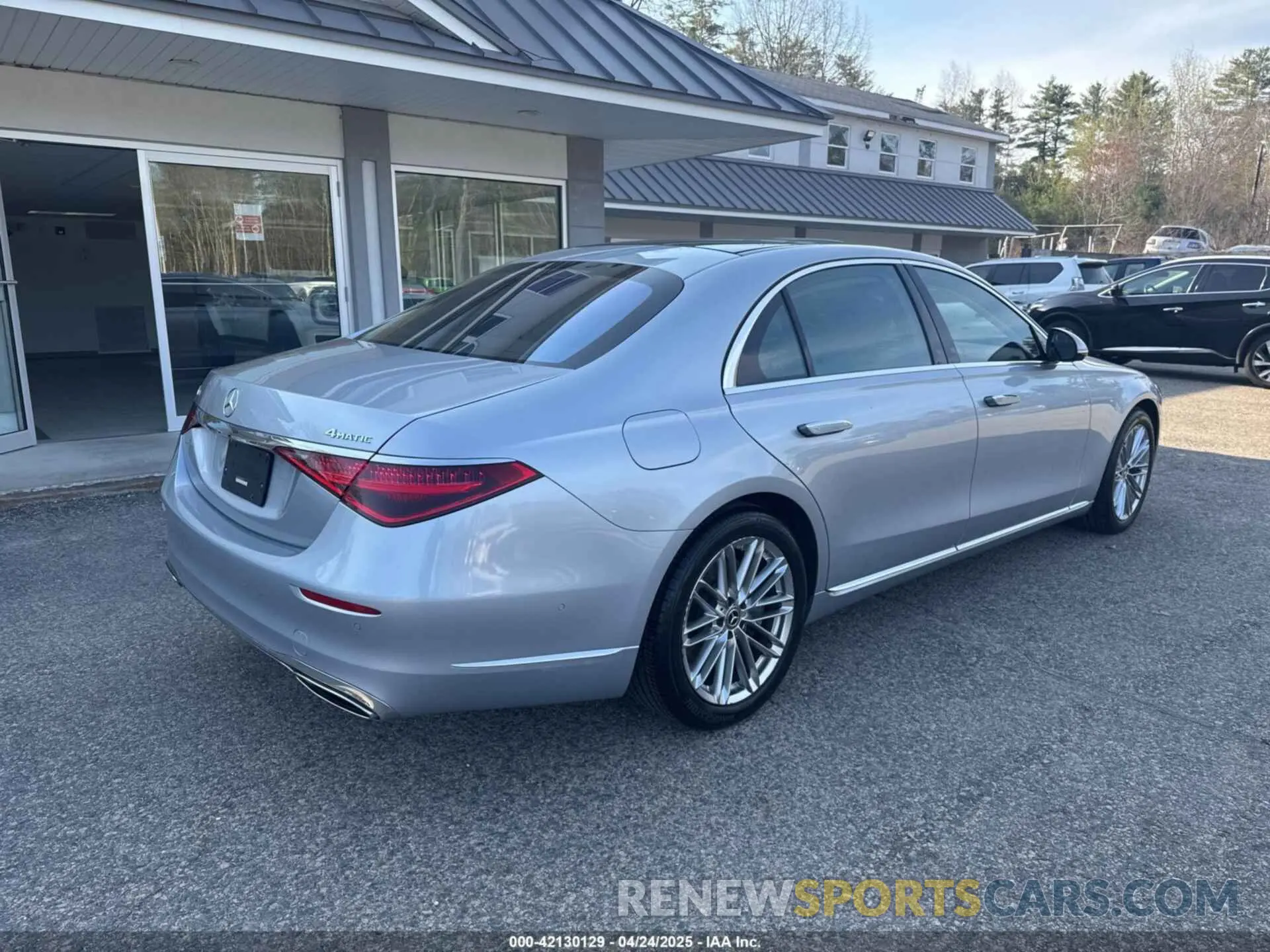 4 Фотография поврежденного автомобиля W1K6G7GB5NA078108 MERCEDES-BENZ S 2022