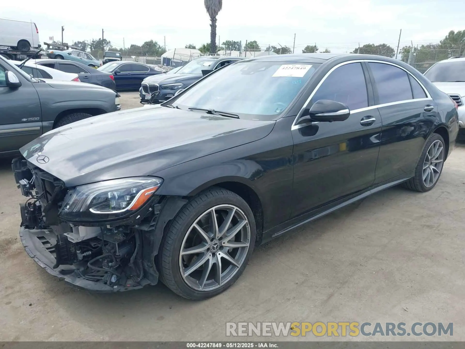 2 Photograph of a damaged car WDDUG6GB2LA517568 MERCEDES-BENZ S 450 2020