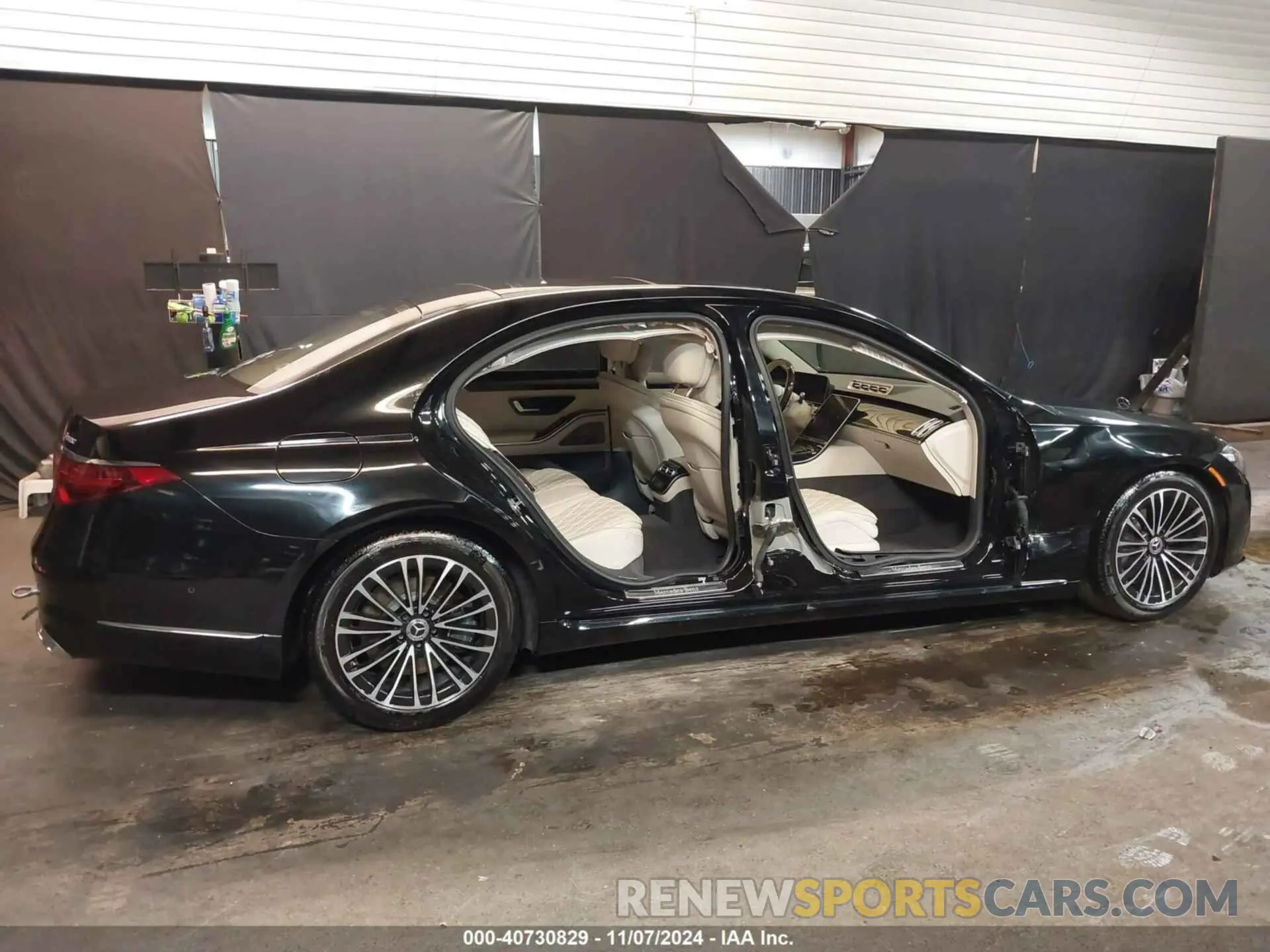 14 Photograph of a damaged car W1K6G6DB0NA075891 MERCEDES-BENZ S 500 2022