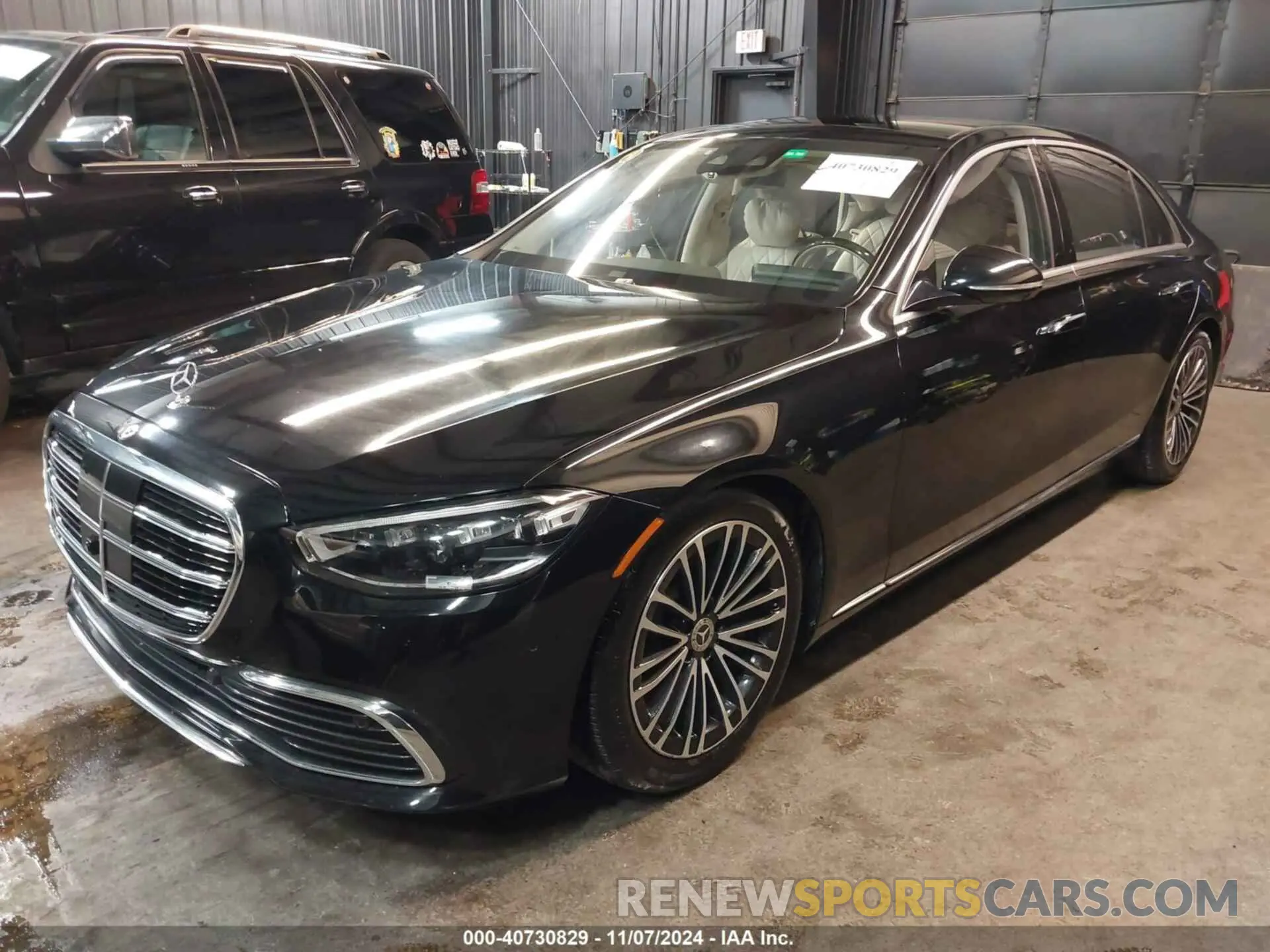 2 Photograph of a damaged car W1K6G6DB0NA075891 MERCEDES-BENZ S 500 2022