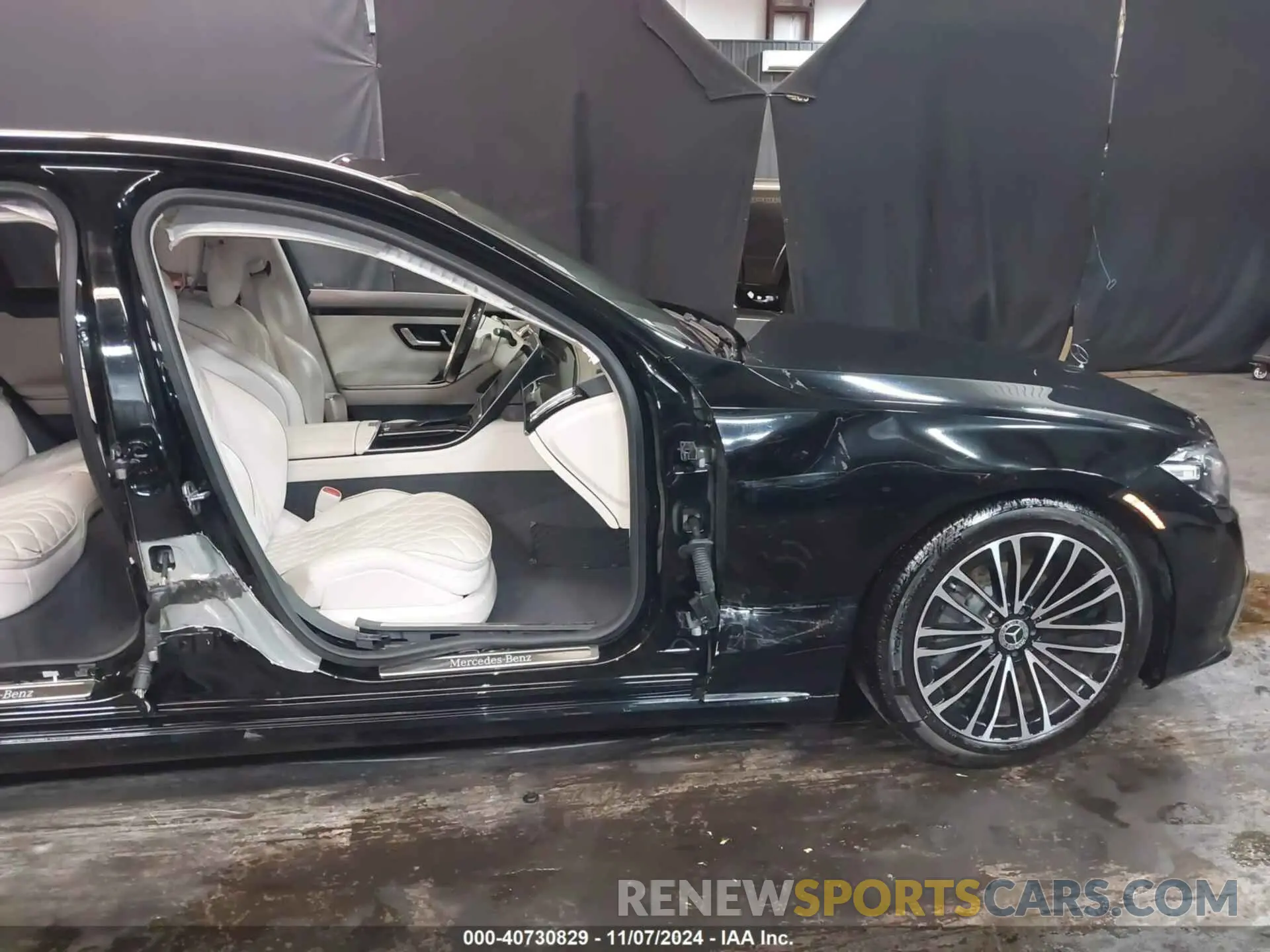 21 Photograph of a damaged car W1K6G6DB0NA075891 MERCEDES-BENZ S 500 2022
