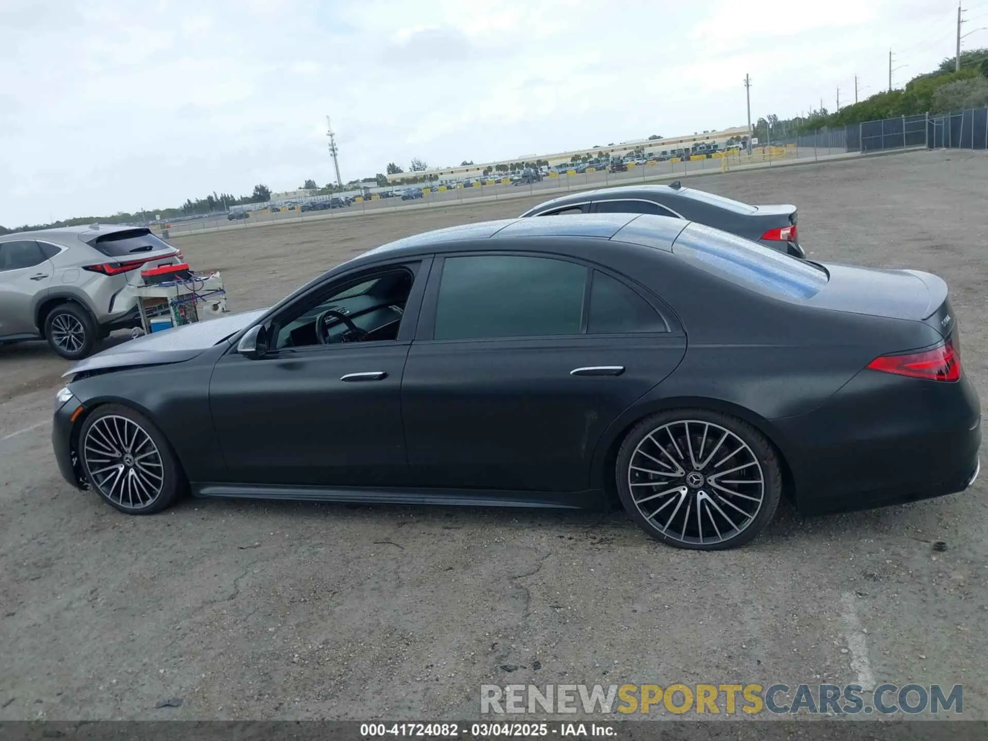 14 Фотография поврежденного автомобиля W1K6G6DB0NA148354 MERCEDES-BENZ S 500 2022