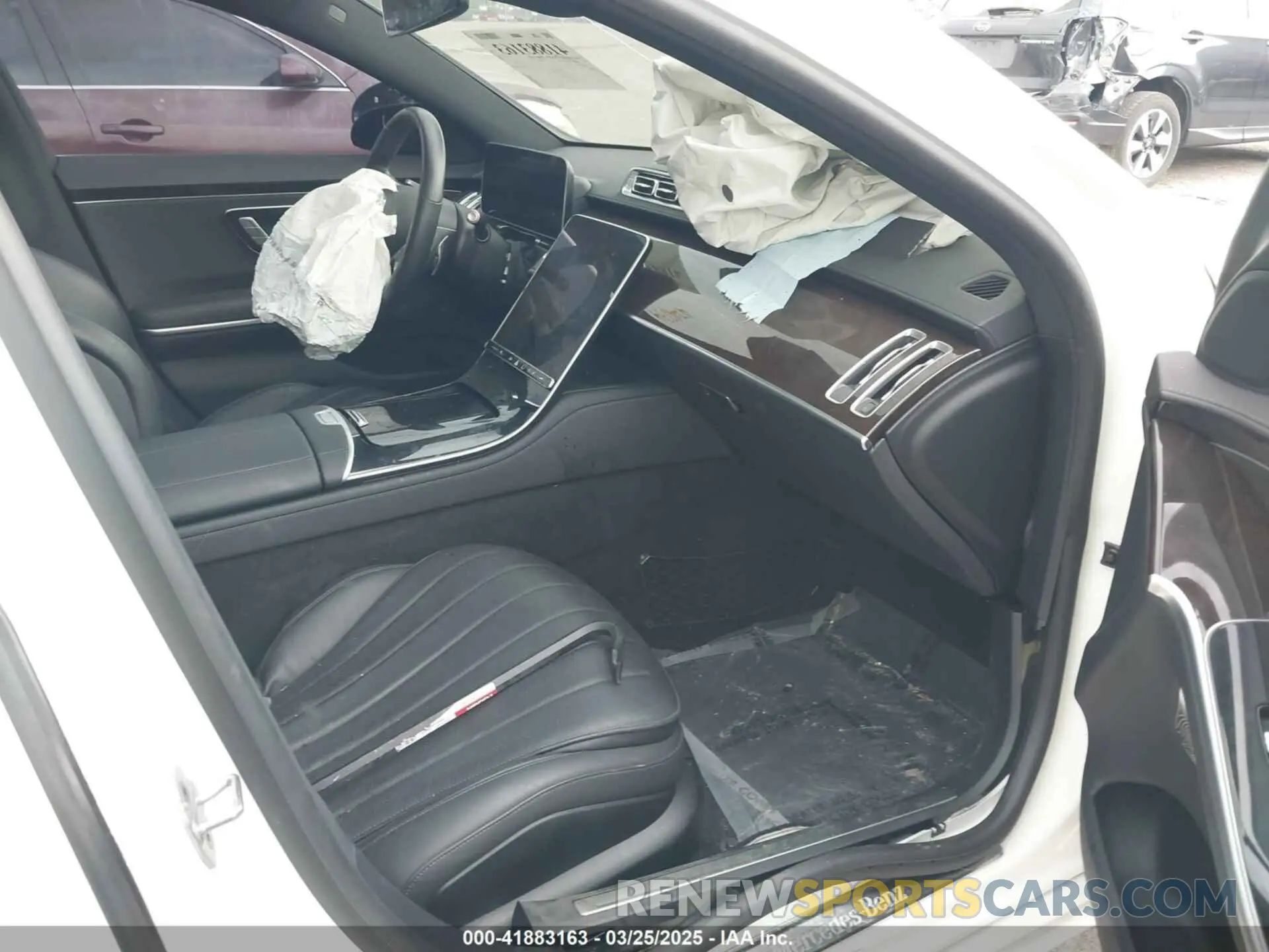 5 Photograph of a damaged car W1K6G6DB4PA205786 MERCEDES-BENZ S 500 2023