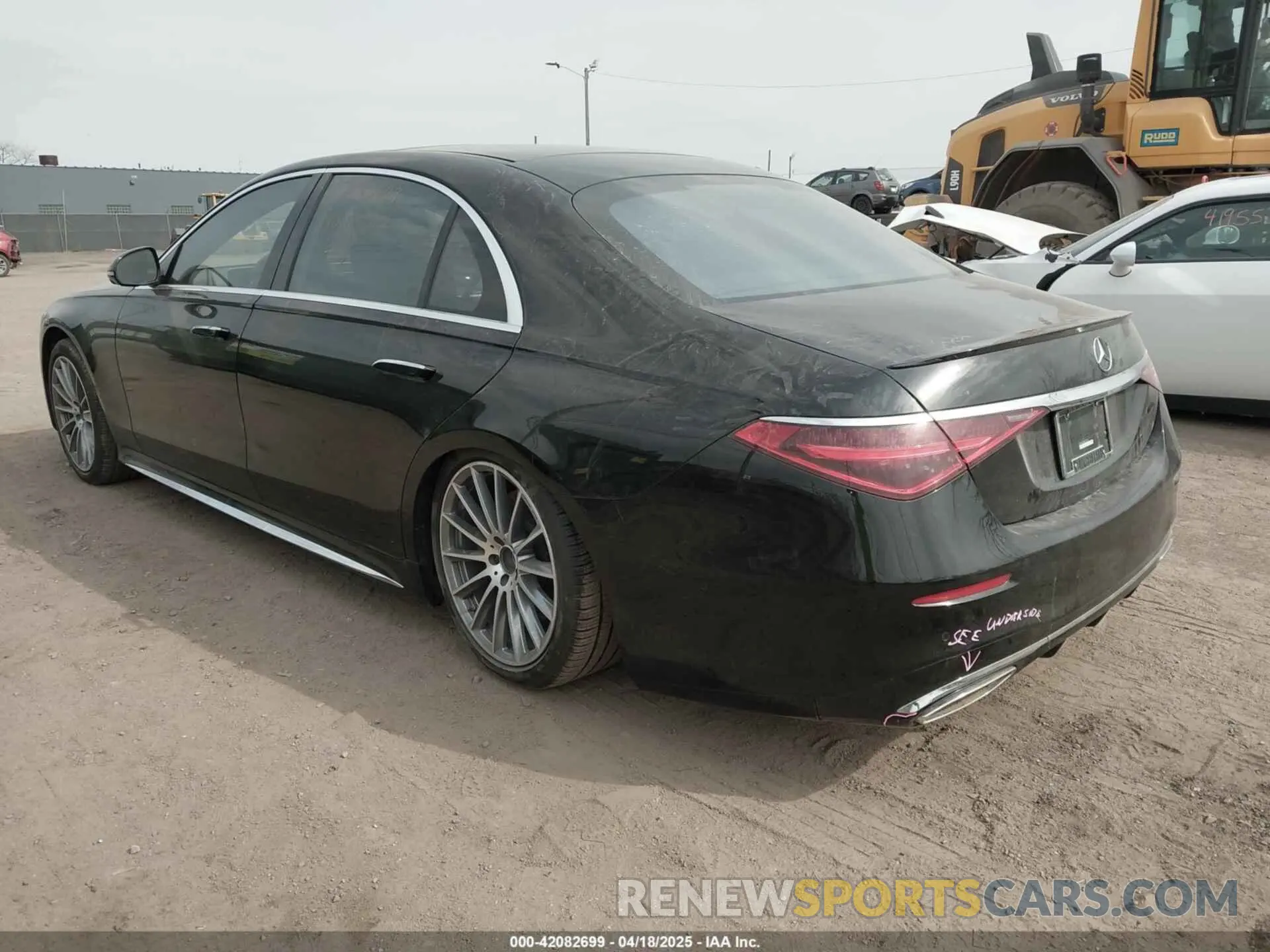 3 Photograph of a damaged car W1K6G6DB5PA172216 MERCEDES-BENZ S 500 2023