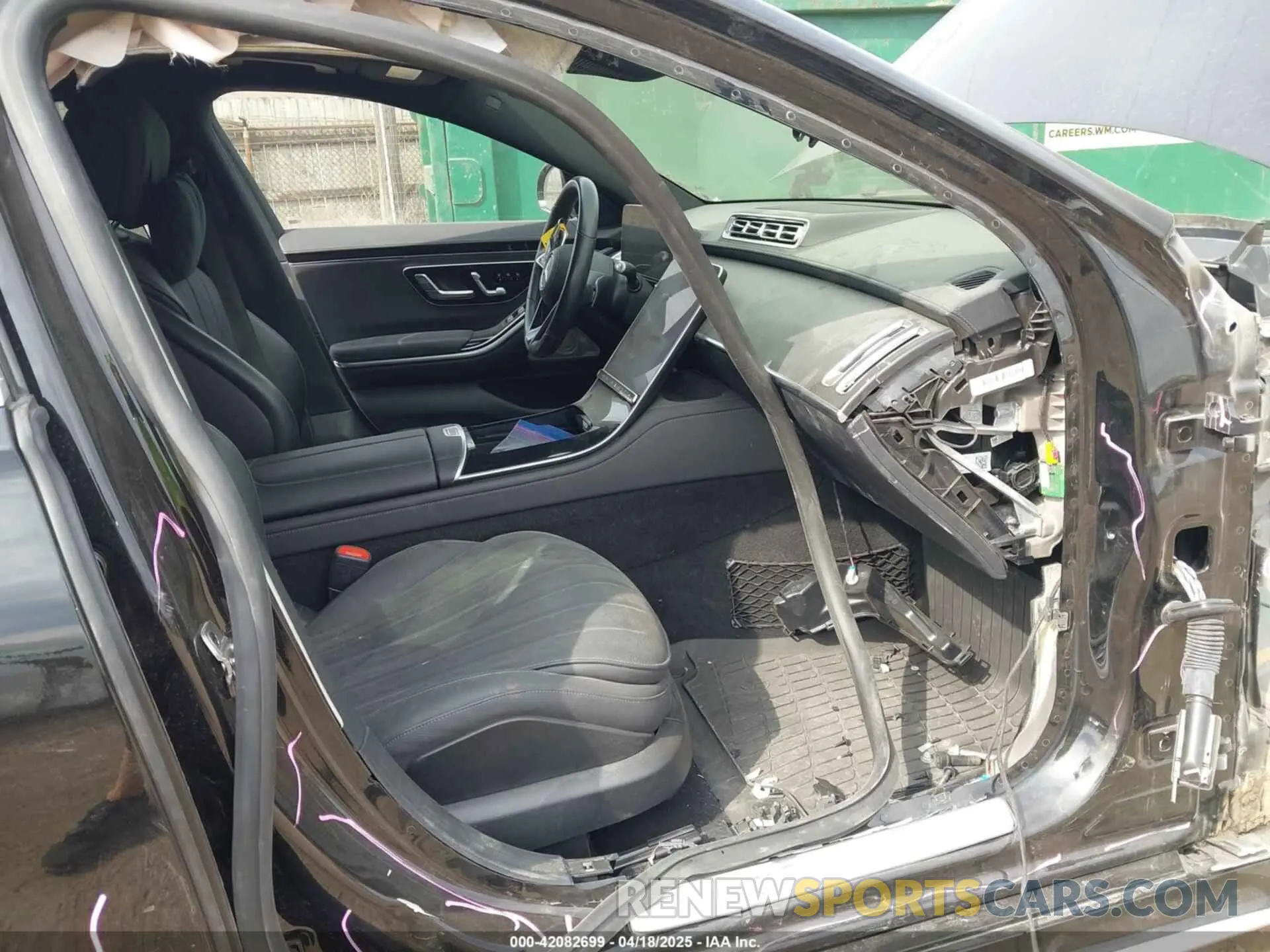 5 Photograph of a damaged car W1K6G6DB5PA172216 MERCEDES-BENZ S 500 2023