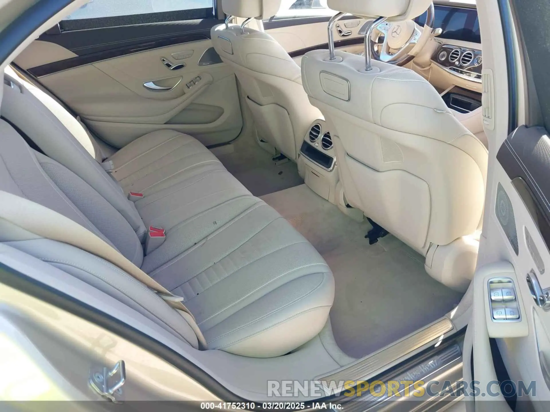 8 Photograph of a damaged car WDDUG8DB2KA483775 MERCEDES-BENZ S 560 2019