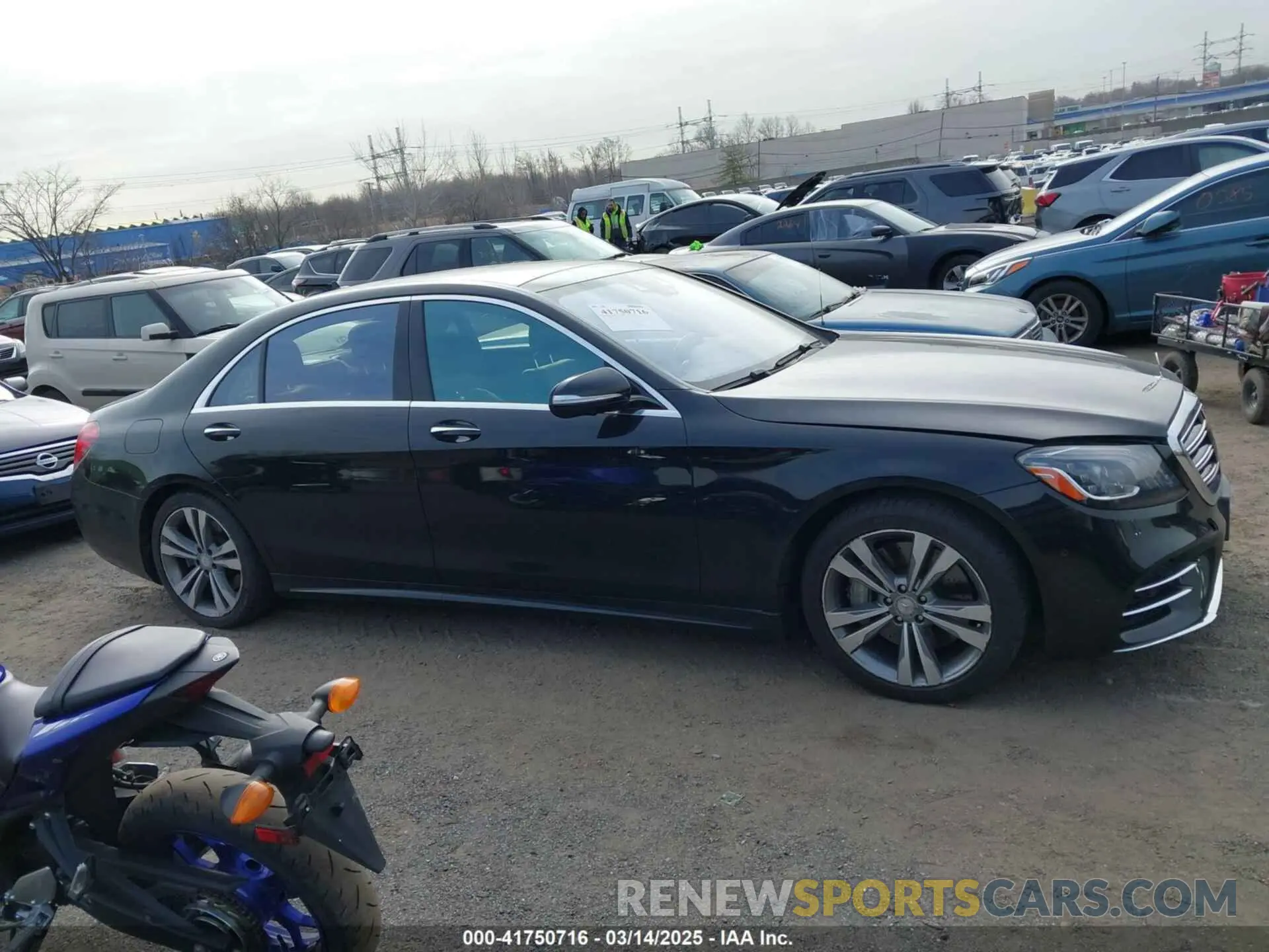 13 Photograph of a damaged car WDDUG8GB1KA430335 MERCEDES-BENZ S 560 2019
