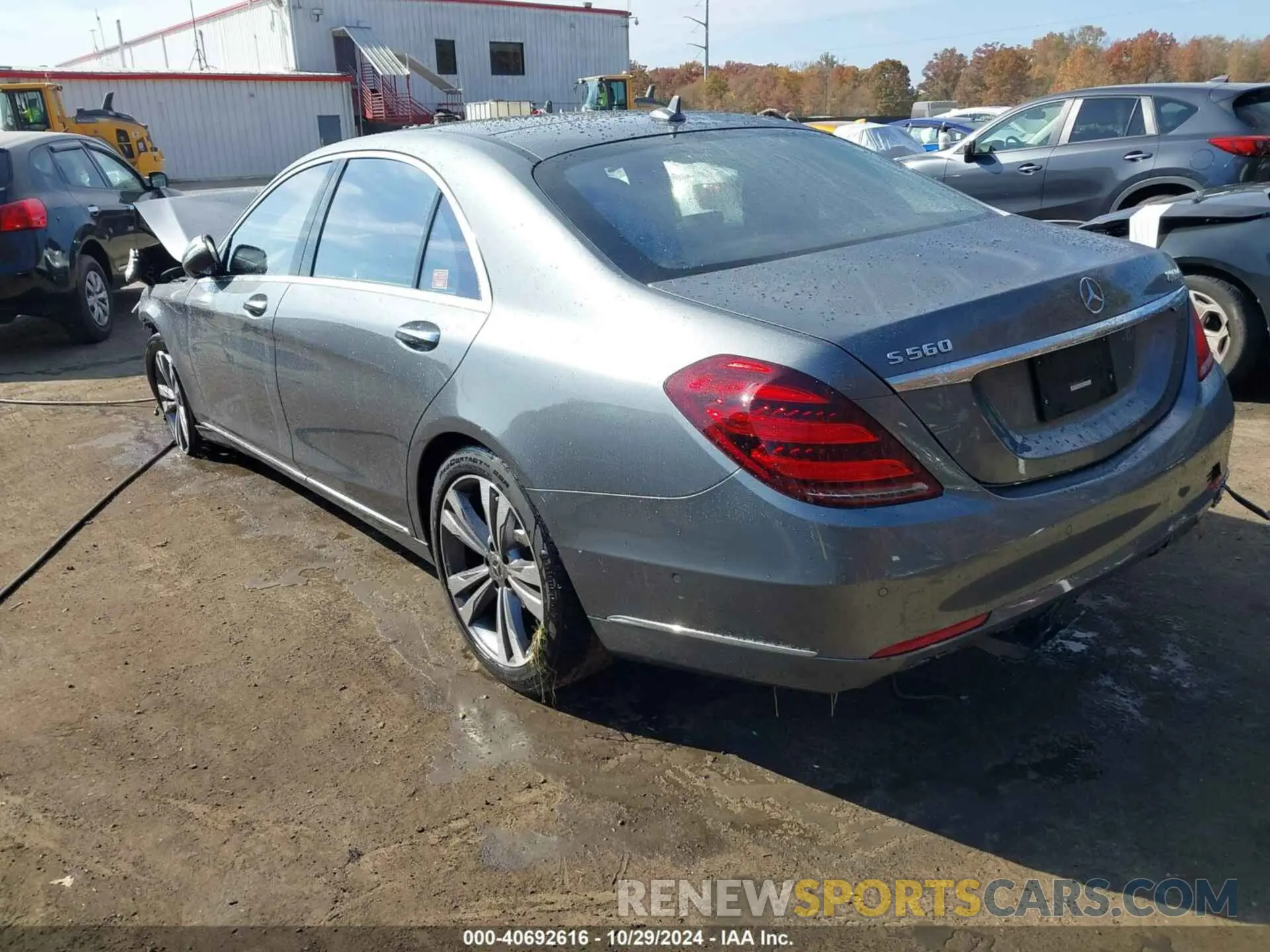3 Фотография поврежденного автомобиля WDDUG8GB1KA444168 MERCEDES-BENZ S 560 2019