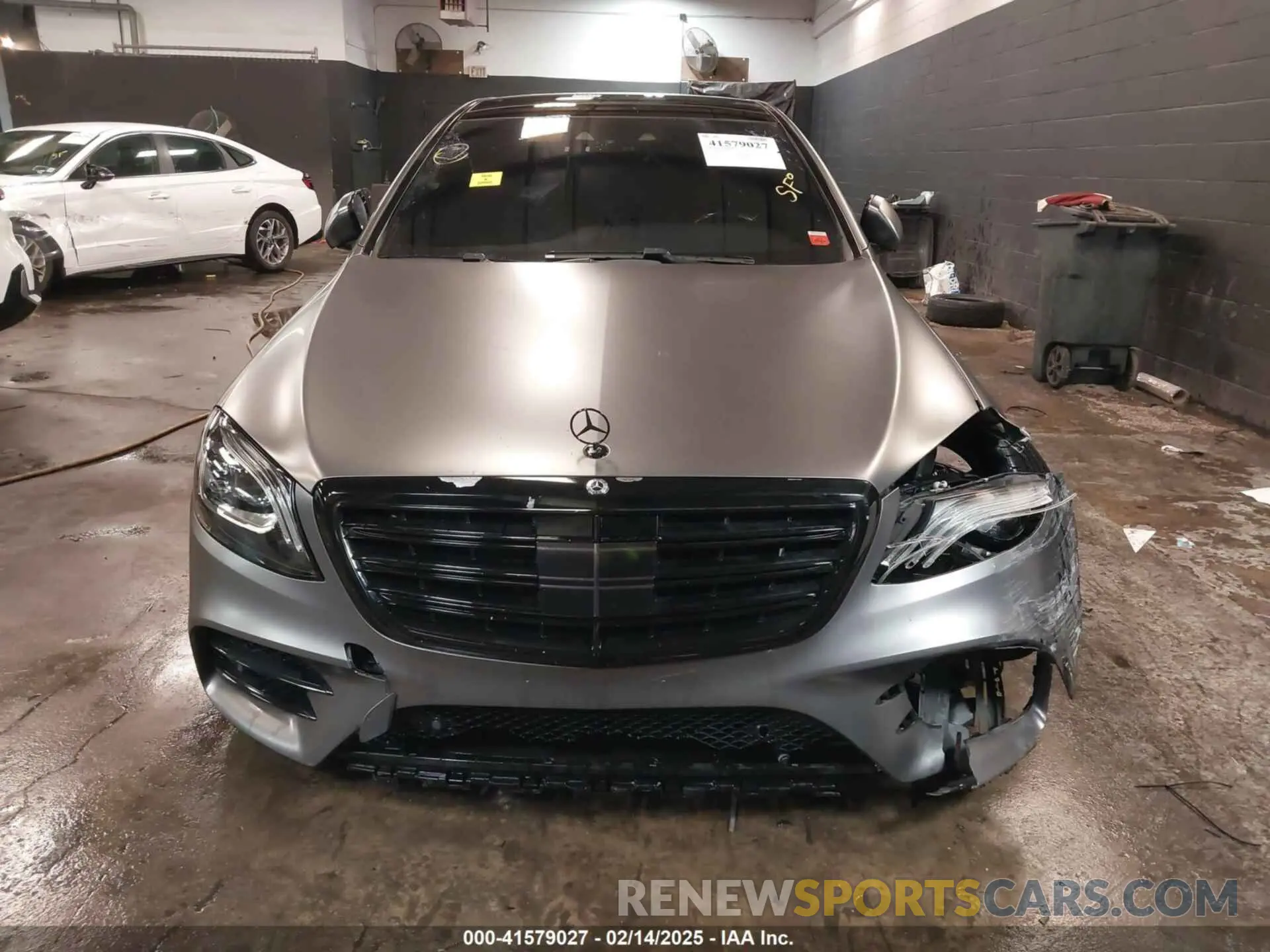 12 Фотография поврежденного автомобиля WDDUG8GB6KA457322 MERCEDES-BENZ S 560 2019