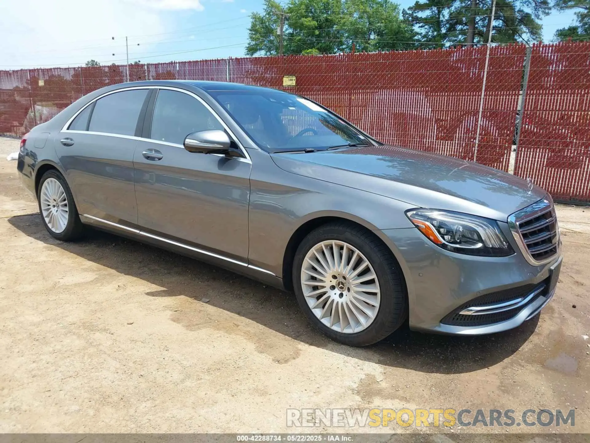 1 Photograph of a damaged car WDDUG8GB8LA502083 MERCEDES-BENZ S 560 2020
