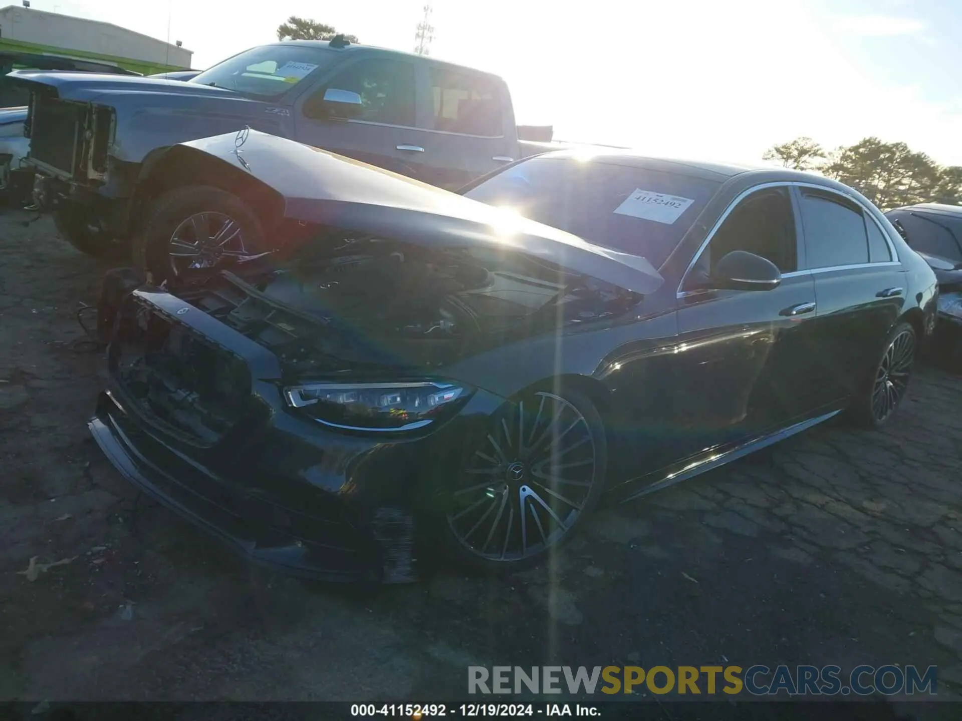 2 Photograph of a damaged car W1K6G7GB0NA096550 MERCEDES-BENZ S 580 2022