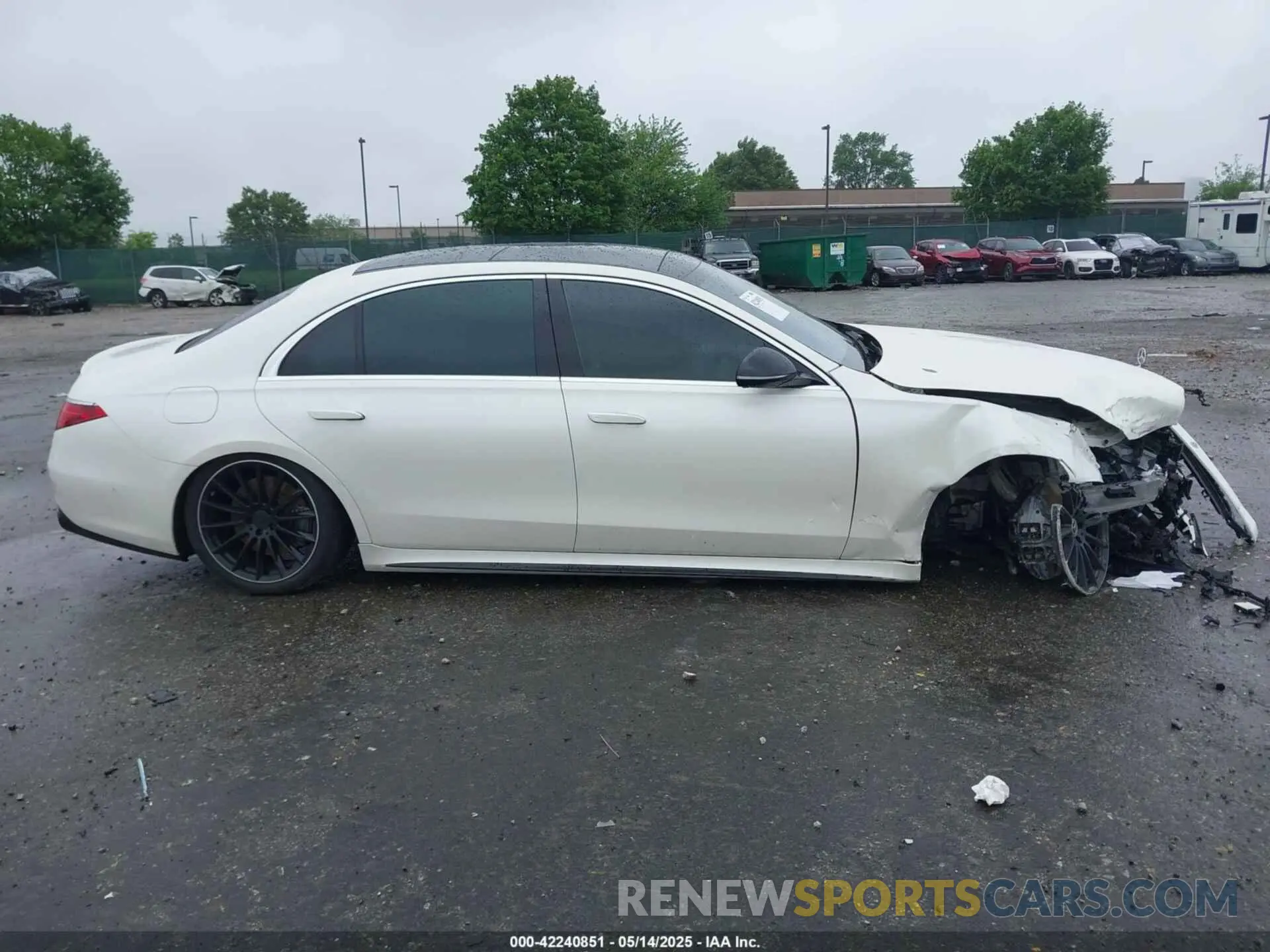 12 Photograph of a damaged car W1K6G7GB0NA143124 MERCEDES-BENZ S 580 2022