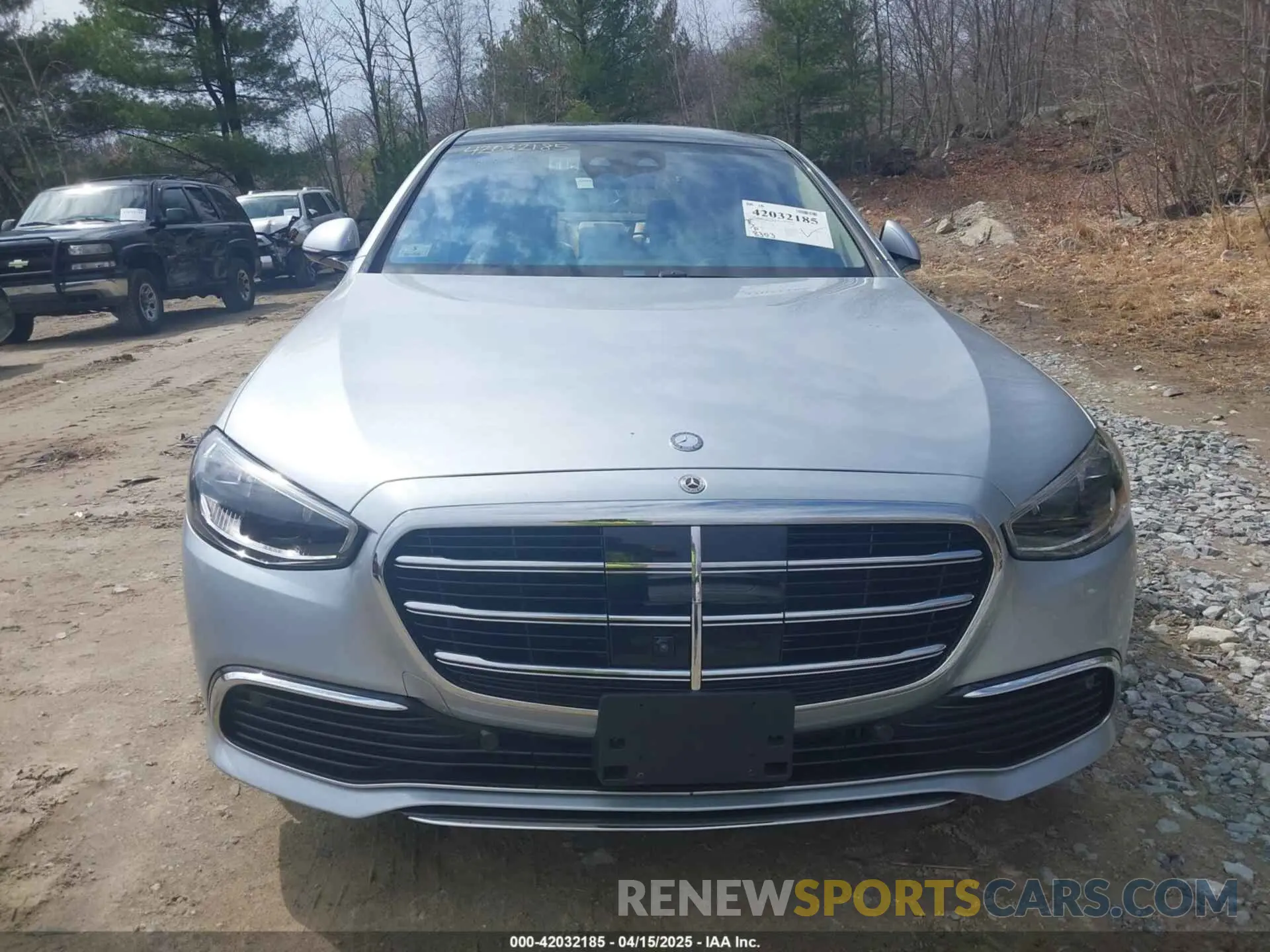 12 Photograph of a damaged car W1K6G7GBXNA156561 MERCEDES-BENZ S 580 2022