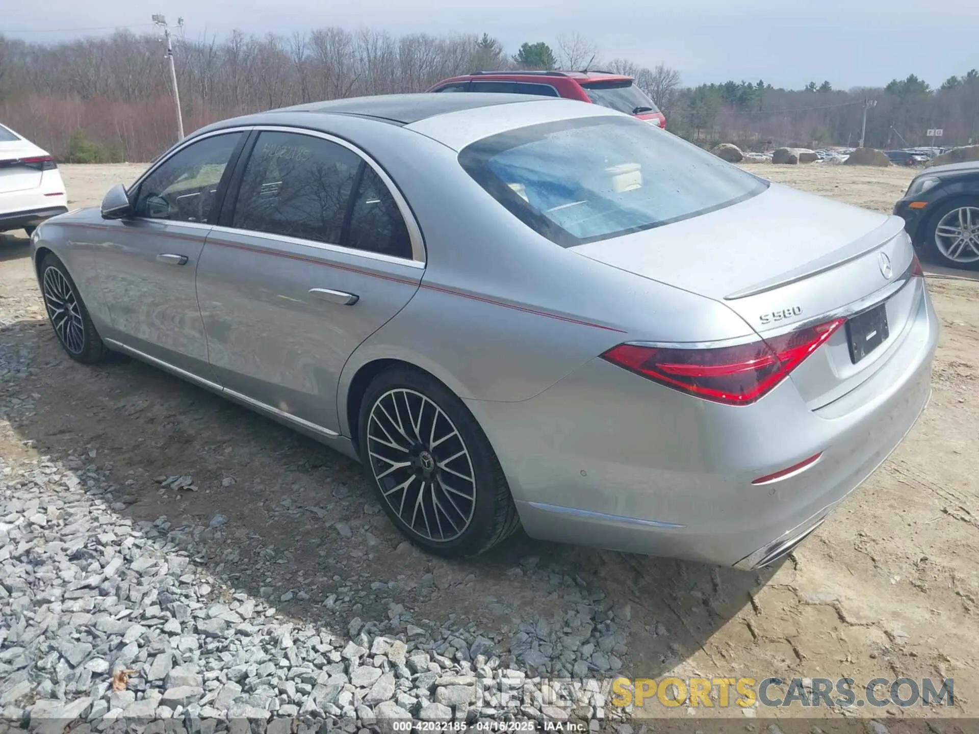3 Photograph of a damaged car W1K6G7GBXNA156561 MERCEDES-BENZ S 580 2022