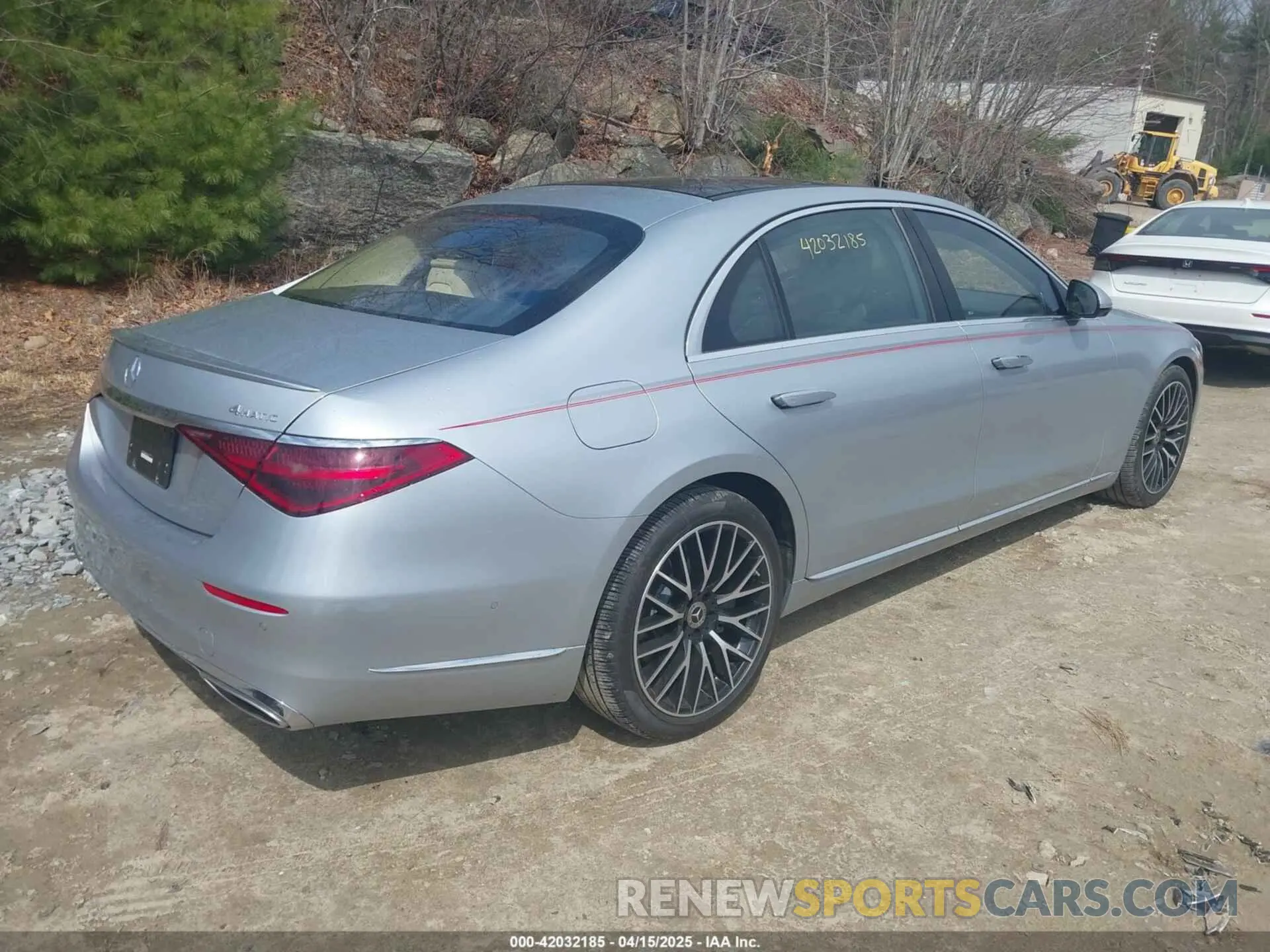 4 Photograph of a damaged car W1K6G7GBXNA156561 MERCEDES-BENZ S 580 2022