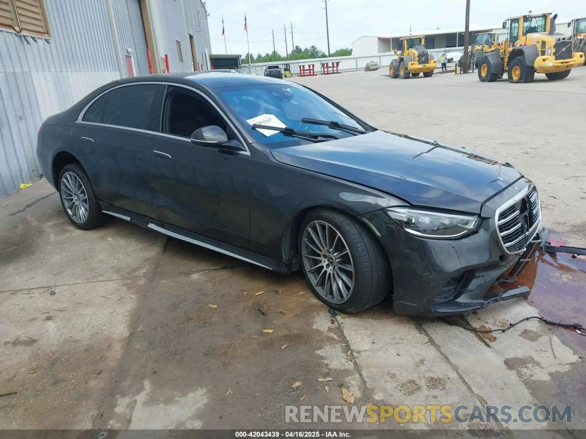 1 Фотография поврежденного автомобиля W1K6G7GB6PA198518 MERCEDES-BENZ S 580 2023
