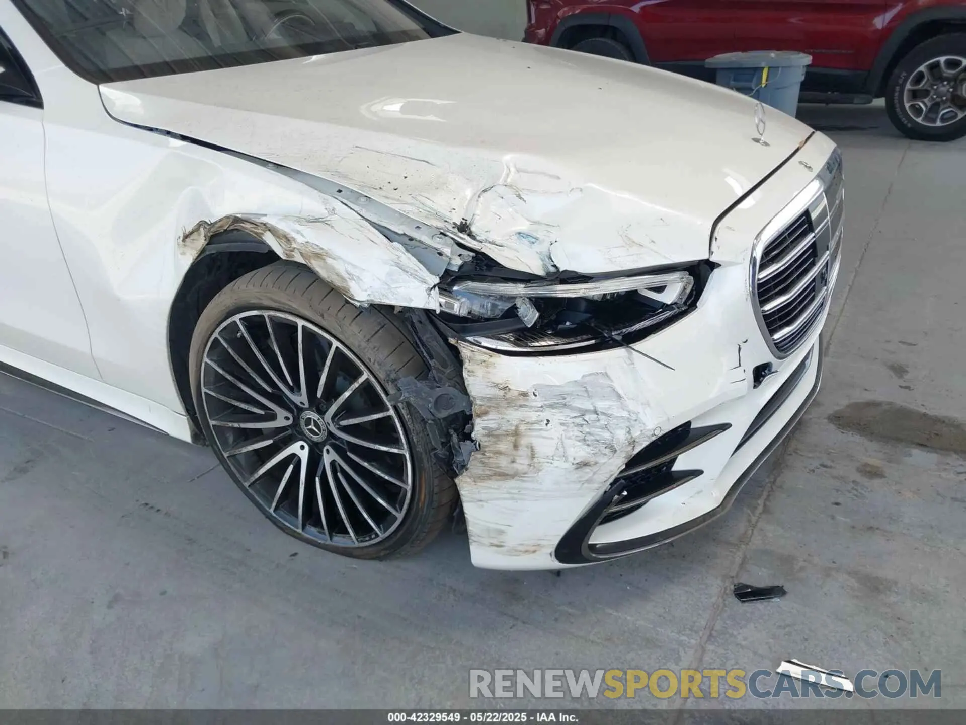 6 Photograph of a damaged car W1K6G7GB8PA234421 MERCEDES-BENZ S 580 2023