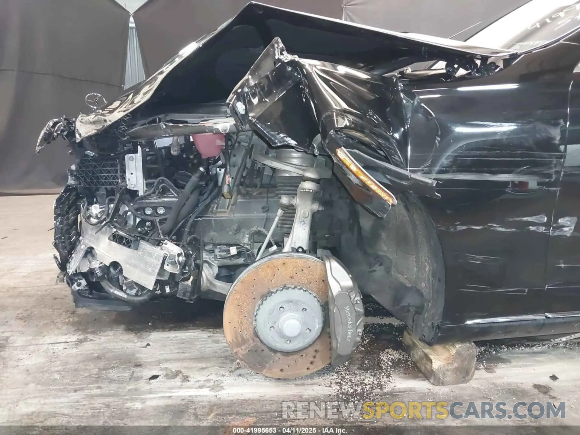 19 Photograph of a damaged car W1K6G7GB6RA271633 MERCEDES-BENZ S 580 2024
