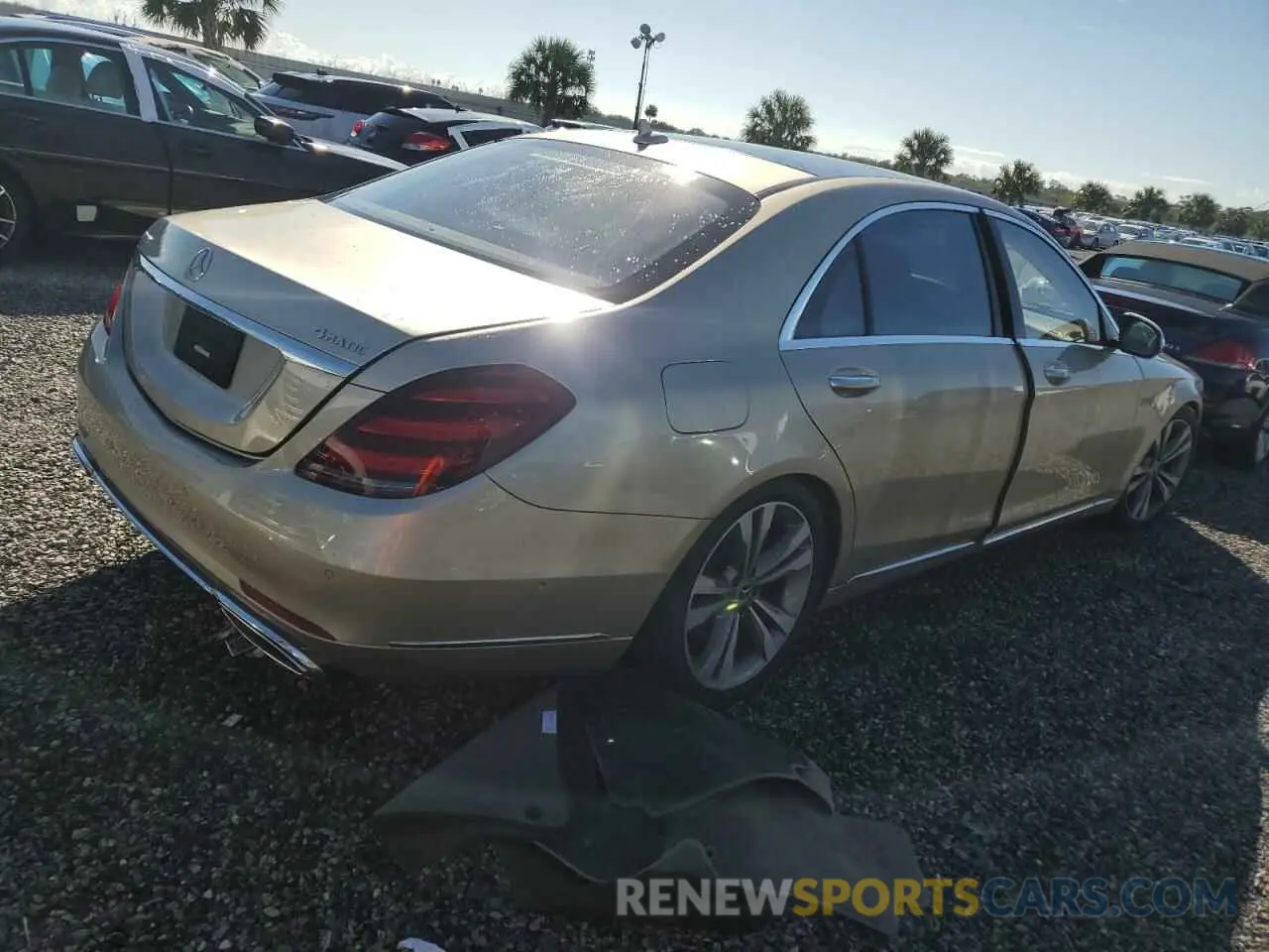 3 Фотография поврежденного автомобиля WDDUG6EB6KA460132 MERCEDES-BENZ S-CLASS 2019