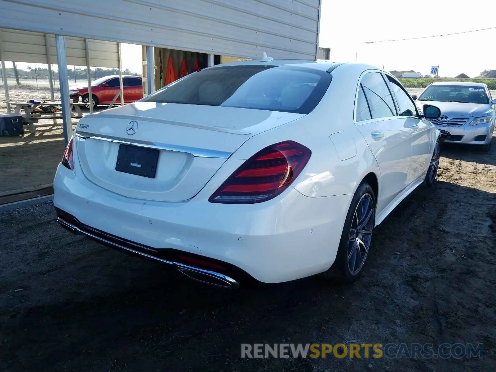 4 Фотография поврежденного автомобиля WDDUG8DB1KA437838 MERCEDES-BENZ S CLASS 2019