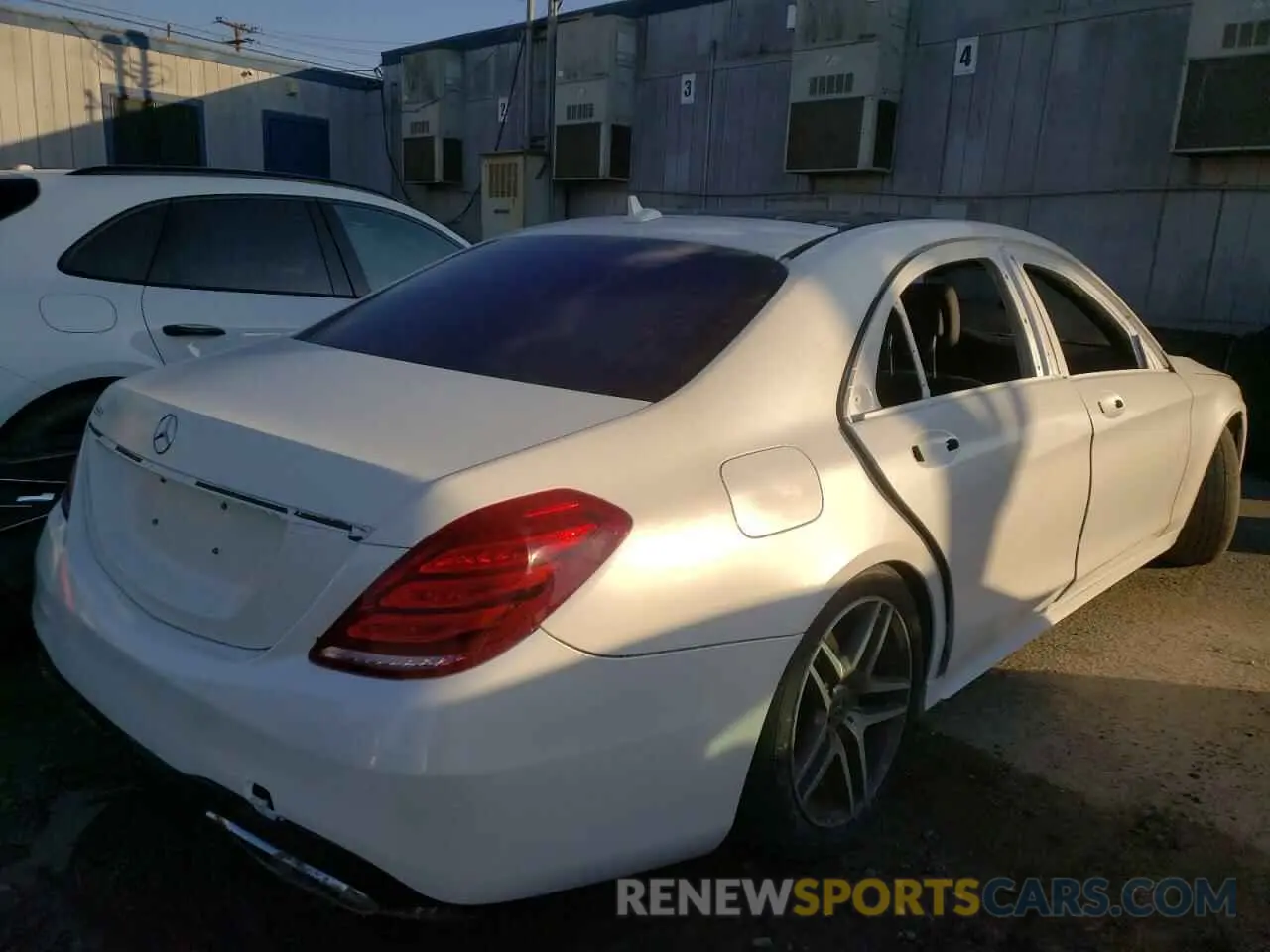 3 Photograph of a damaged car WDDUG8DB5KA452293 MERCEDES-BENZ S-CLASS 2019