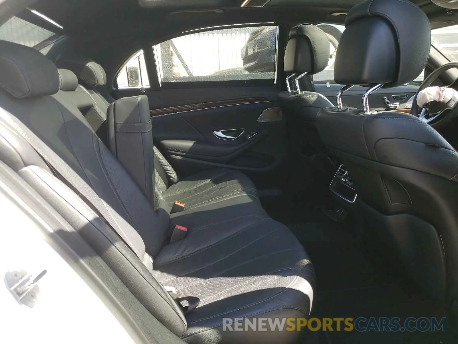 6 Photograph of a damaged car W1KUG6GB6LA528816 MERCEDES-BENZ S CLASS 2020