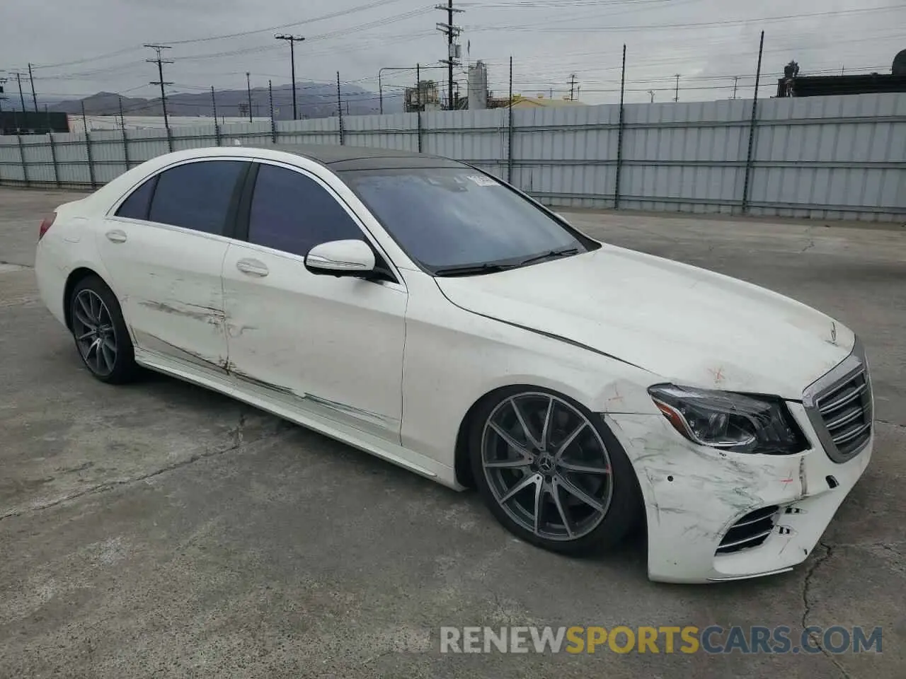 4 Фотография поврежденного автомобиля W1KUG8DB0LA553260 MERCEDES-BENZ S-CLASS 2020