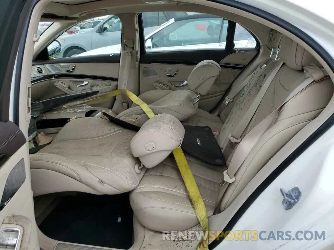 6 Photograph of a damaged car W1KUG8DB8LA553992 MERCEDES-BENZ S-CLASS 2020