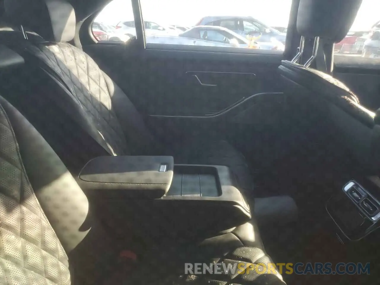 10 Photograph of a damaged car W1K6G6DB3NA069728 MERCEDES-BENZ S-CLASS 2022