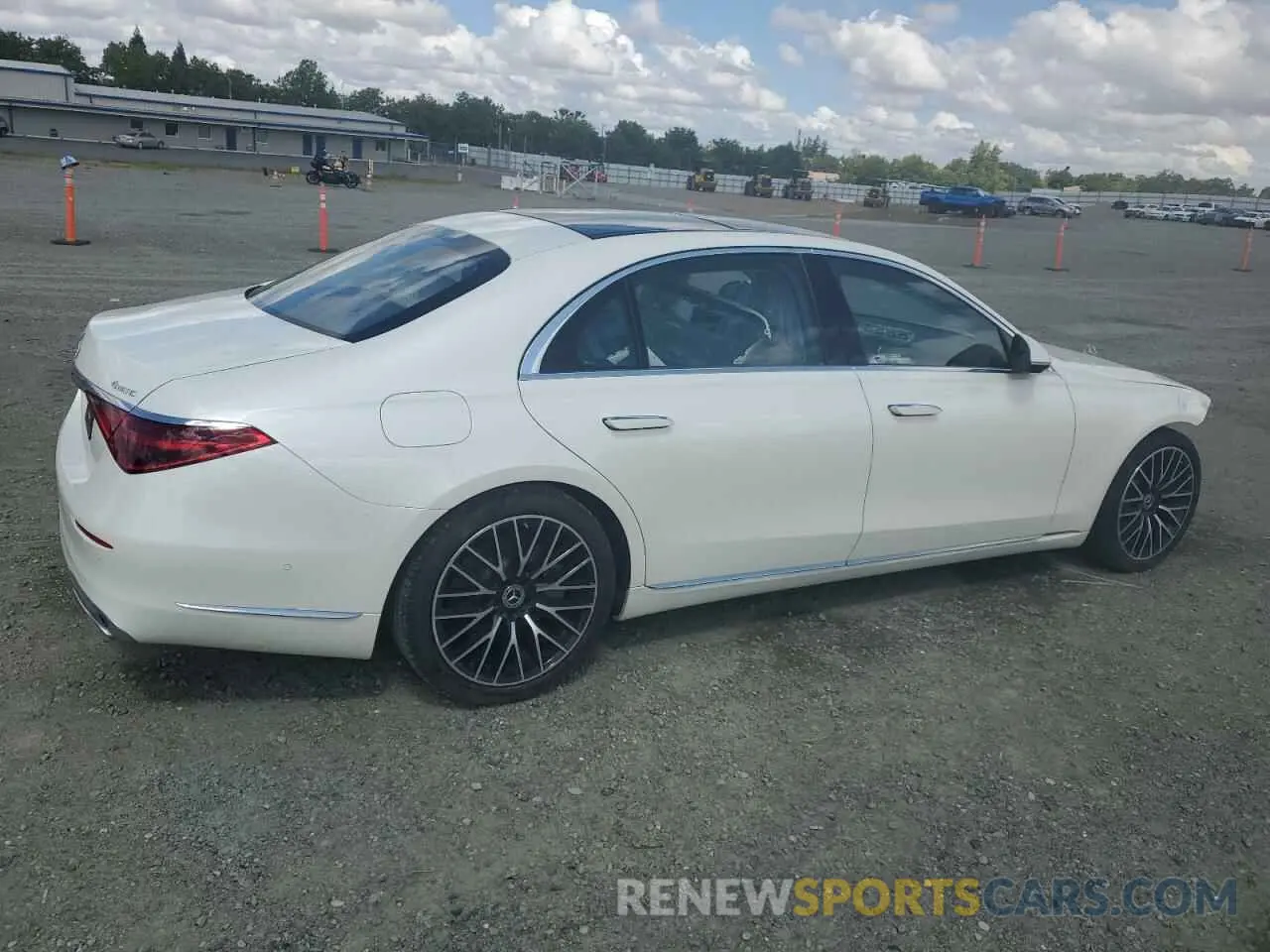 3 Photograph of a damaged car W1K6G6DB5NA071206 MERCEDES-BENZ S-CLASS 2022