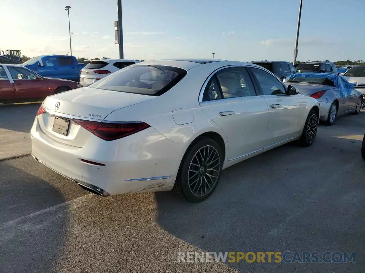 3 Фотография поврежденного автомобиля W1K6G6DB6NA078908 MERCEDES-BENZ S-CLASS 2022