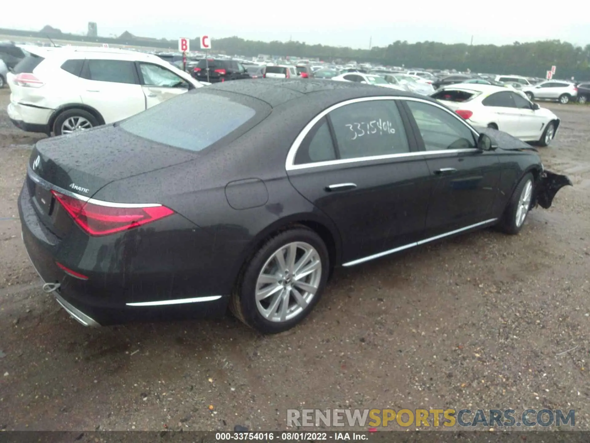 4 Photograph of a damaged car W1K6G6DB8NA068039 MERCEDES-BENZ S-CLASS 2022