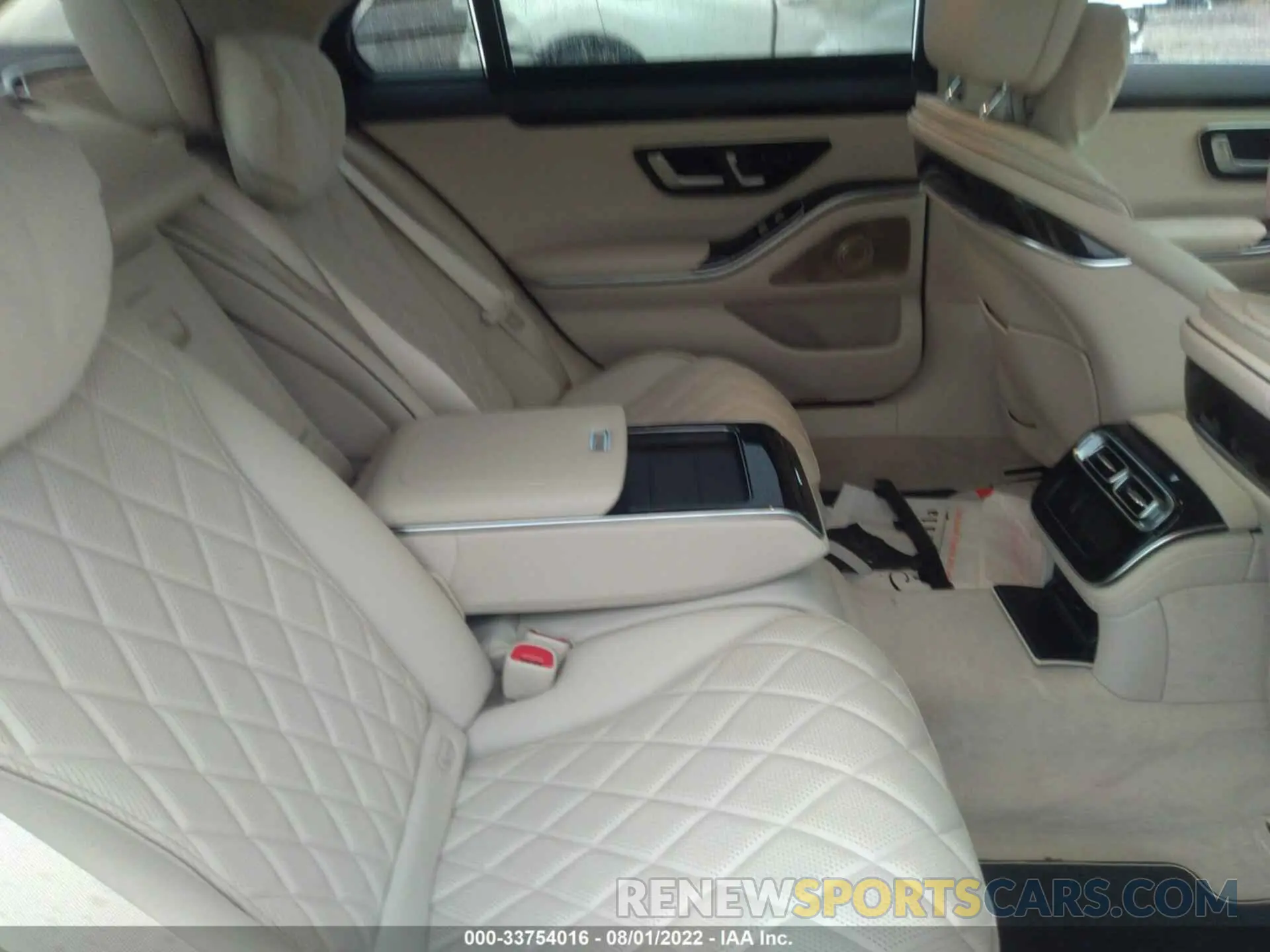 8 Photograph of a damaged car W1K6G6DB8NA068039 MERCEDES-BENZ S-CLASS 2022