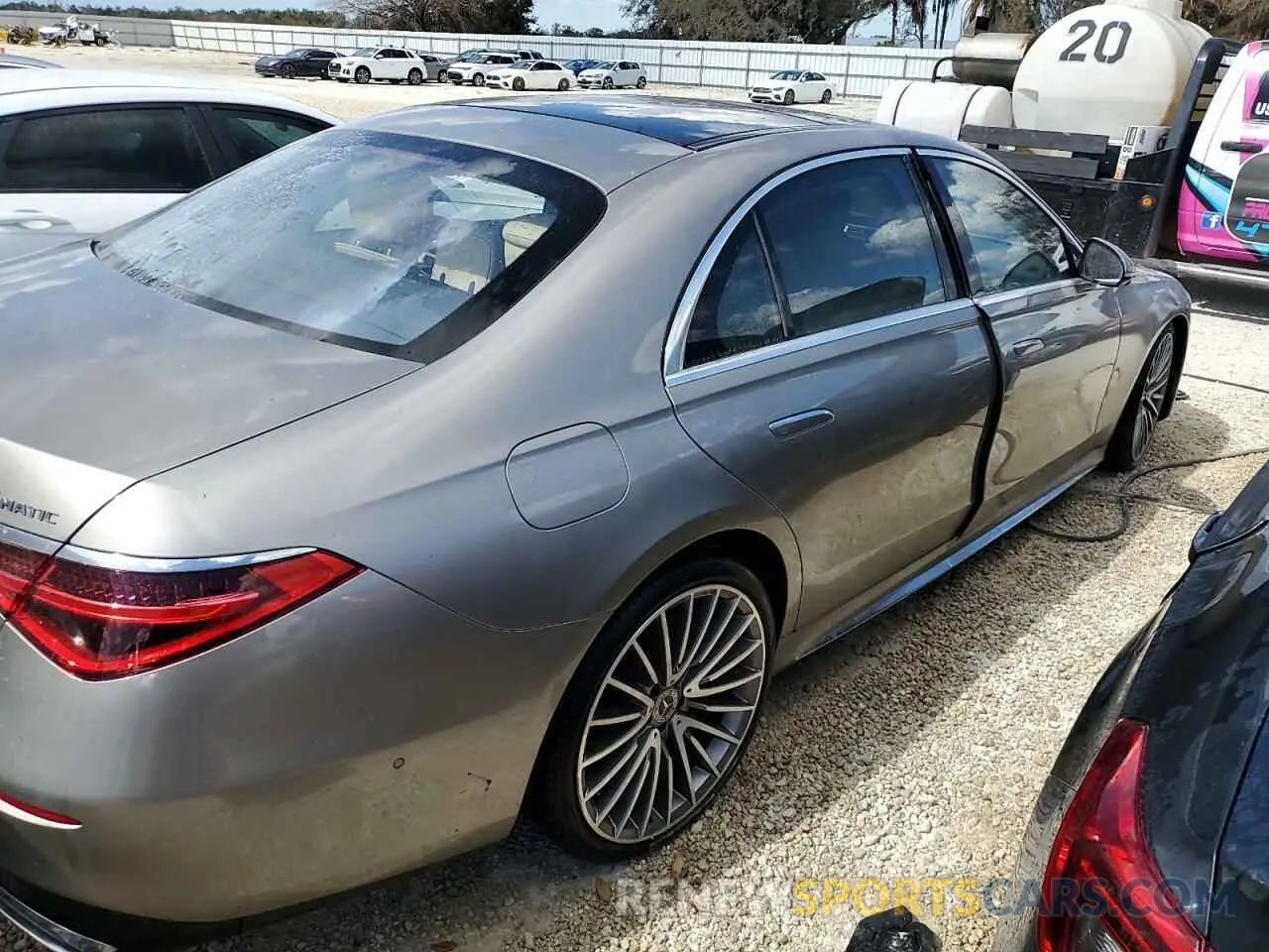 3 Фотография поврежденного автомобиля W1K6G6DB8NA090008 MERCEDES-BENZ S-CLASS 2022