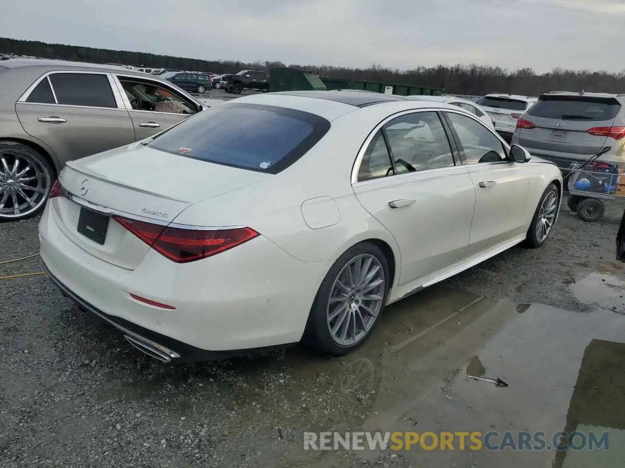 3 Photograph of a damaged car W1K6G7GB0NA152146 MERCEDES-BENZ S-CLASS 2022