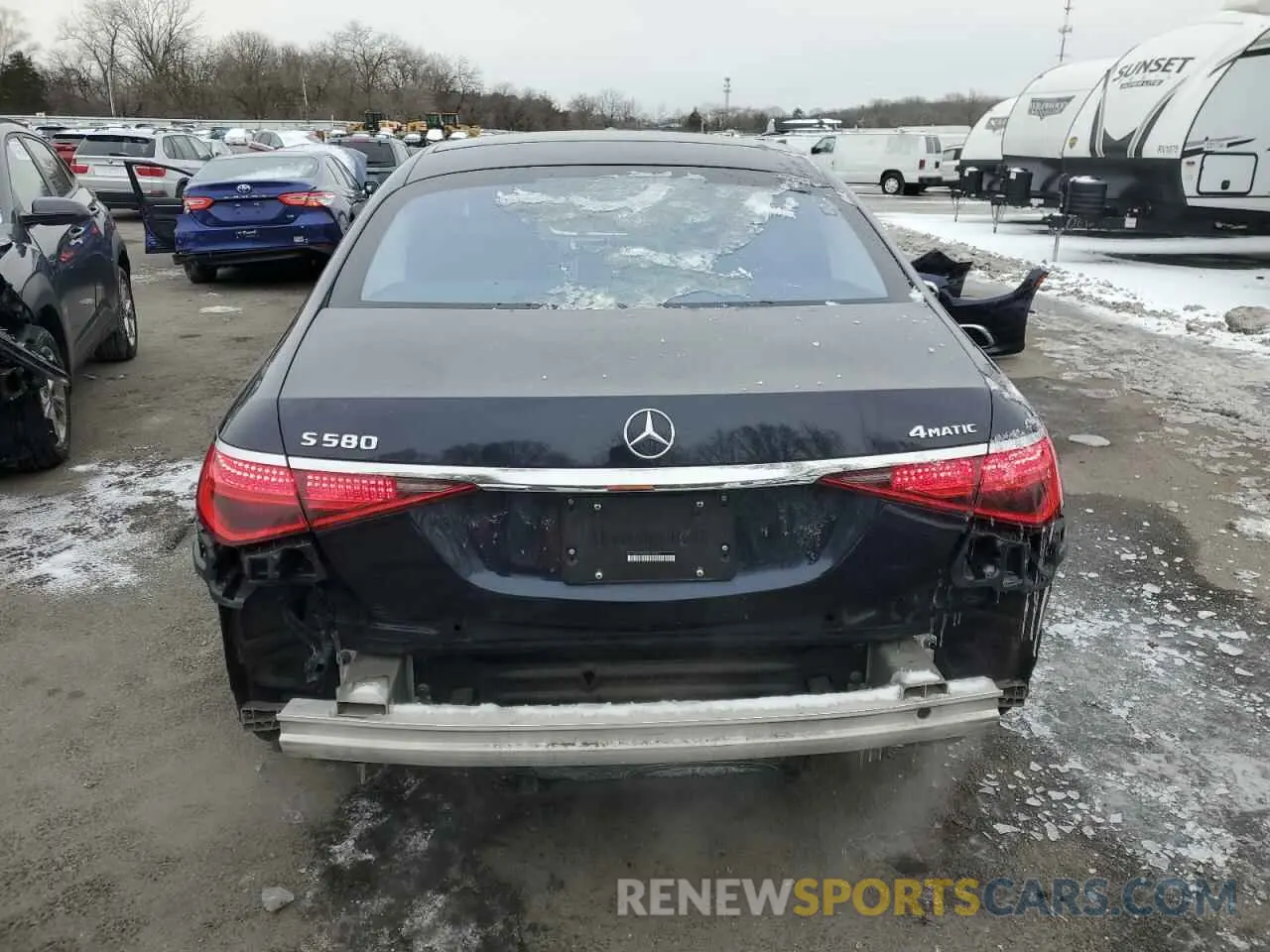 6 Photograph of a damaged car W1K6G7GB2NA110383 MERCEDES-BENZ S-CLASS 2022