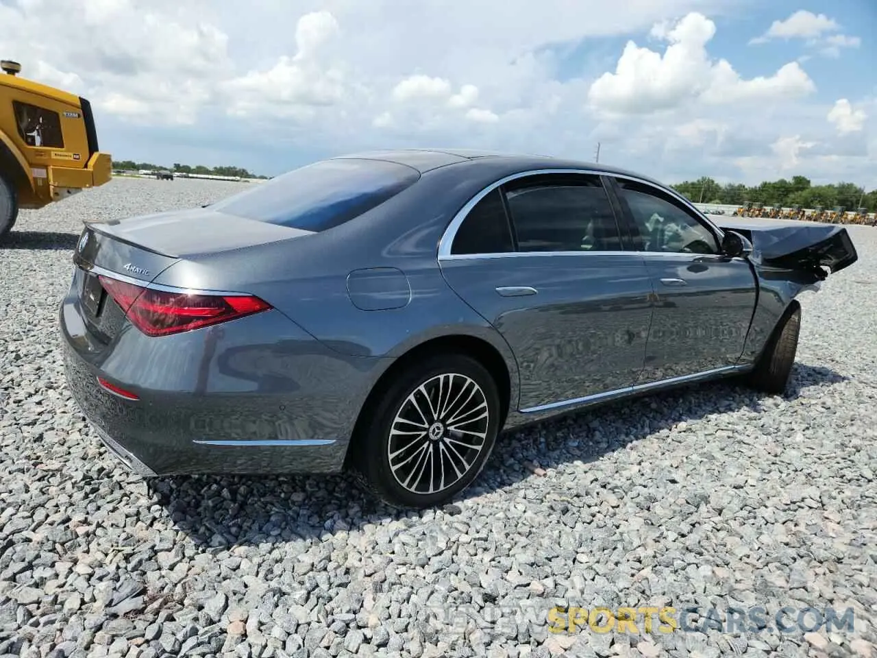 3 Photograph of a damaged car W1K6G6DB1RA293943 MERCEDES-BENZ S-CLASS 2024