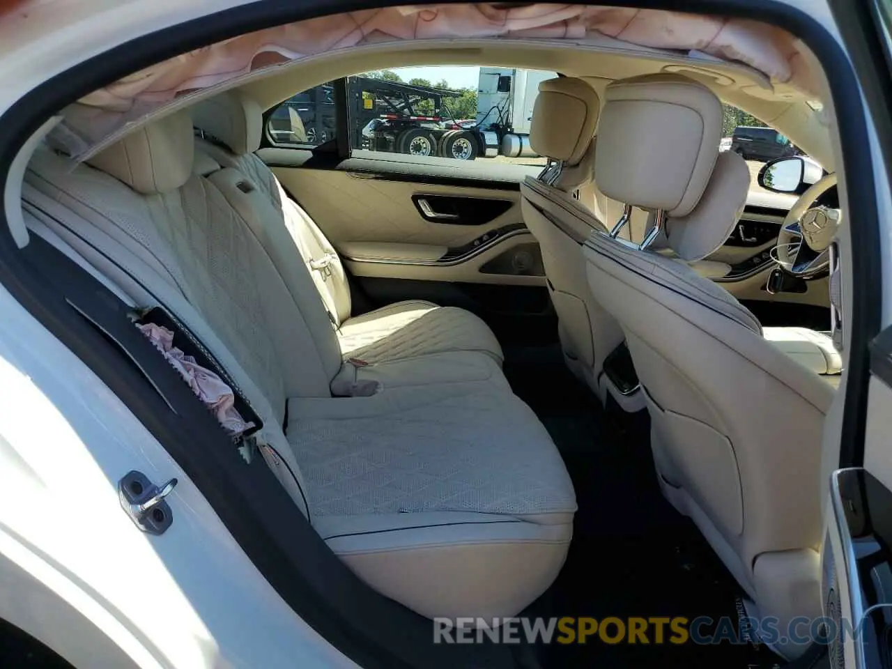 10 Photograph of a damaged car W1K6G7GB1RA282104 MERCEDES-BENZ S-CLASS 2024