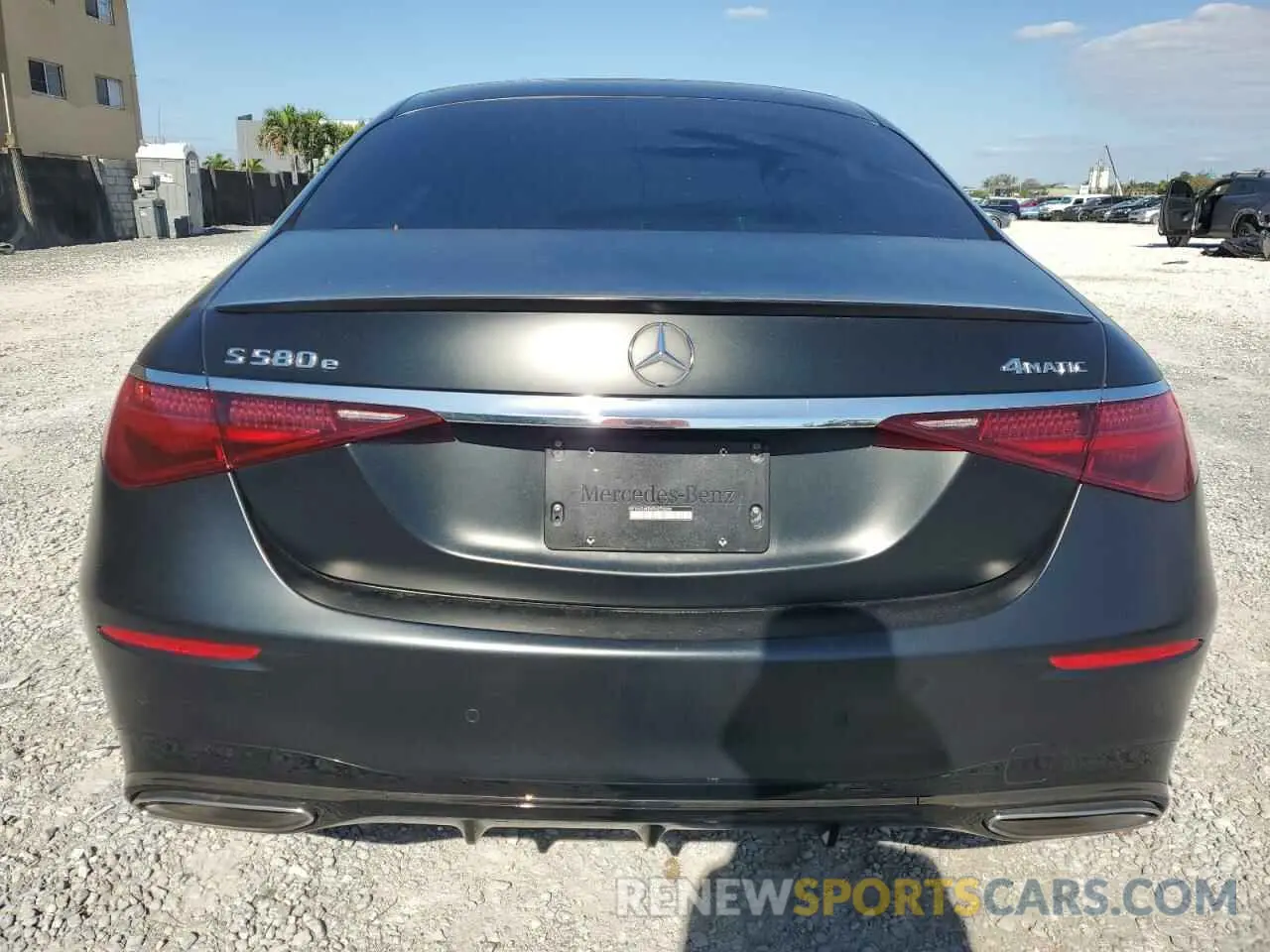 6 Photograph of a damaged car W1K6G6KBXRA276299 MERCEDES-BENZ S S580E 4M 2024