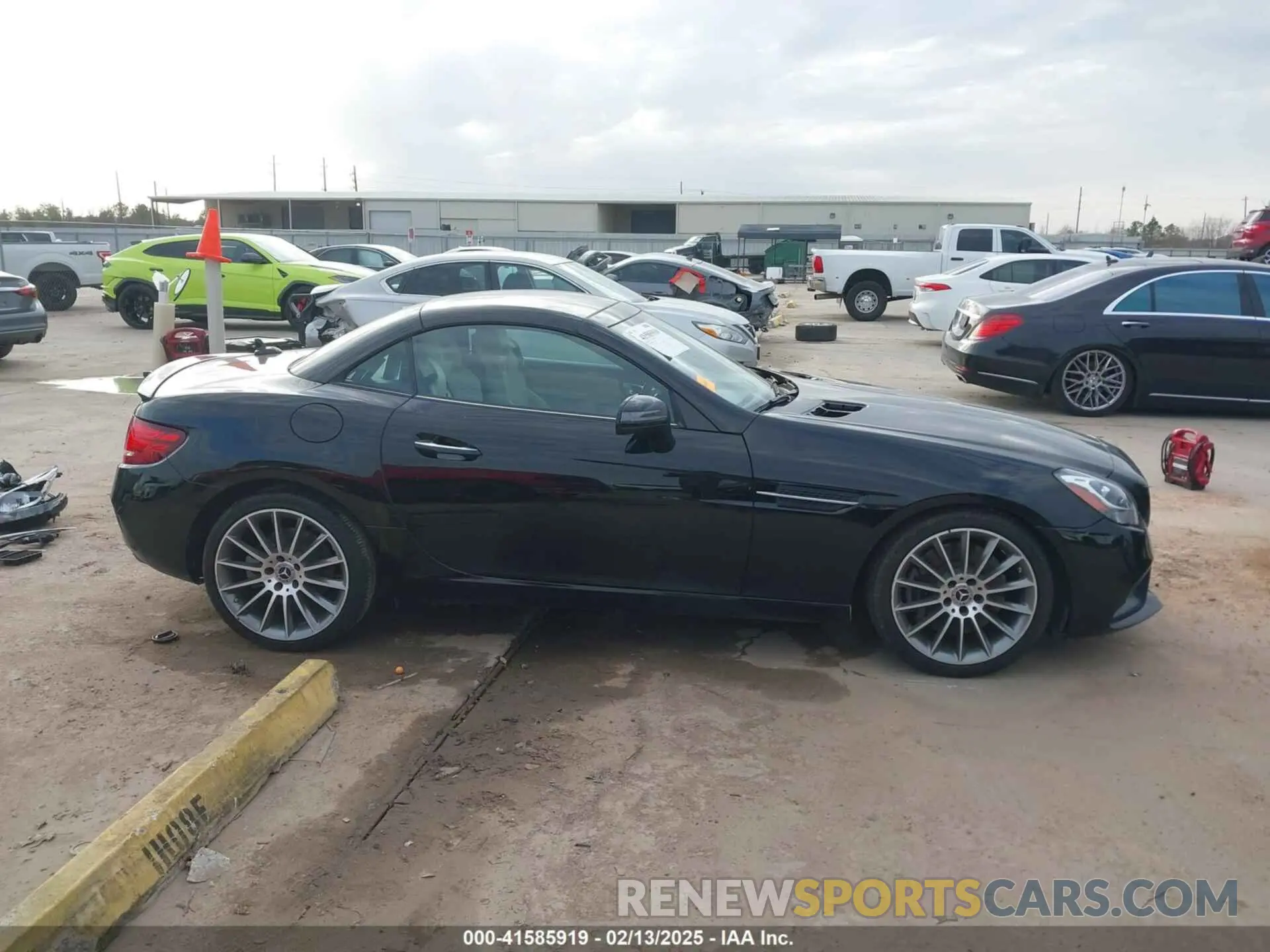 14 Photograph of a damaged car WDDPK3JA4KF159823 MERCEDES-BENZ SLC 300 2019