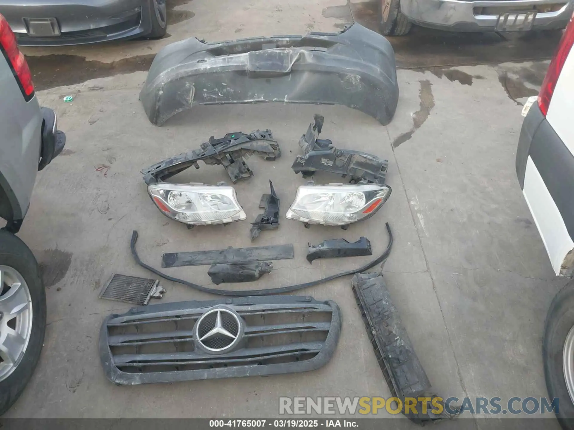 12 Photograph of a damaged car WD3PE7ED3KT006374 MERCEDES-BENZ SPRINTER 1500 2019